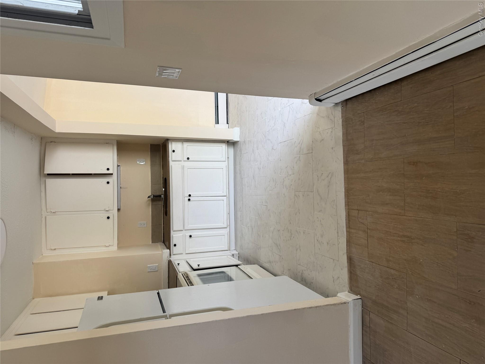 1 Pine Road – For Sale photo 3