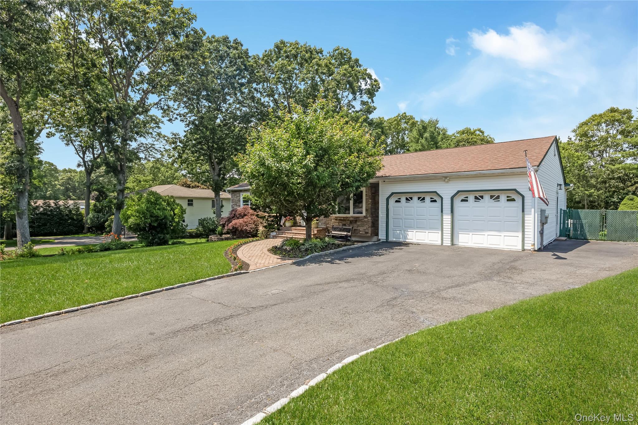 353 Thrift Street – For Sale photo 24