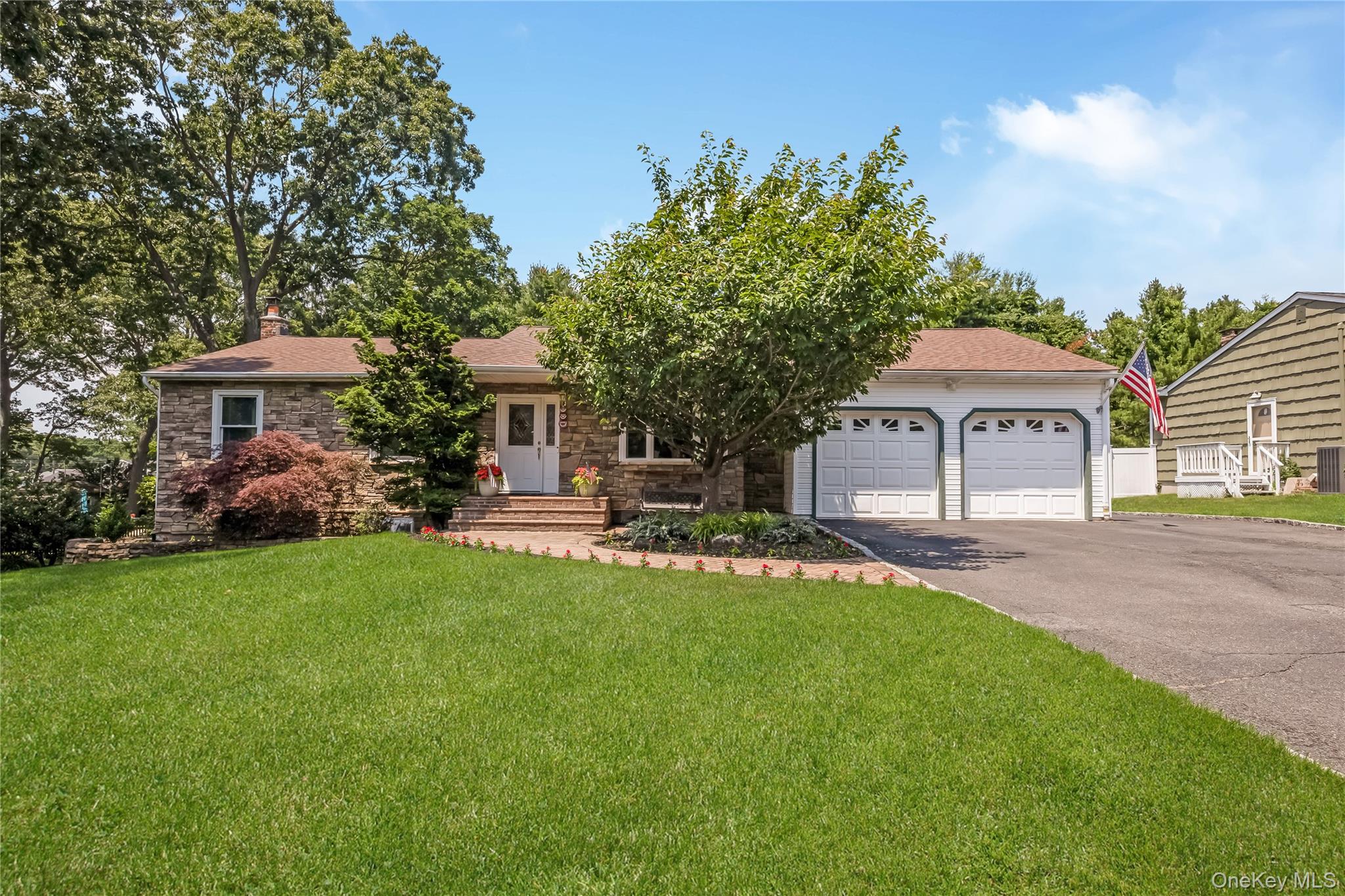 353 Thrift Street – For Sale