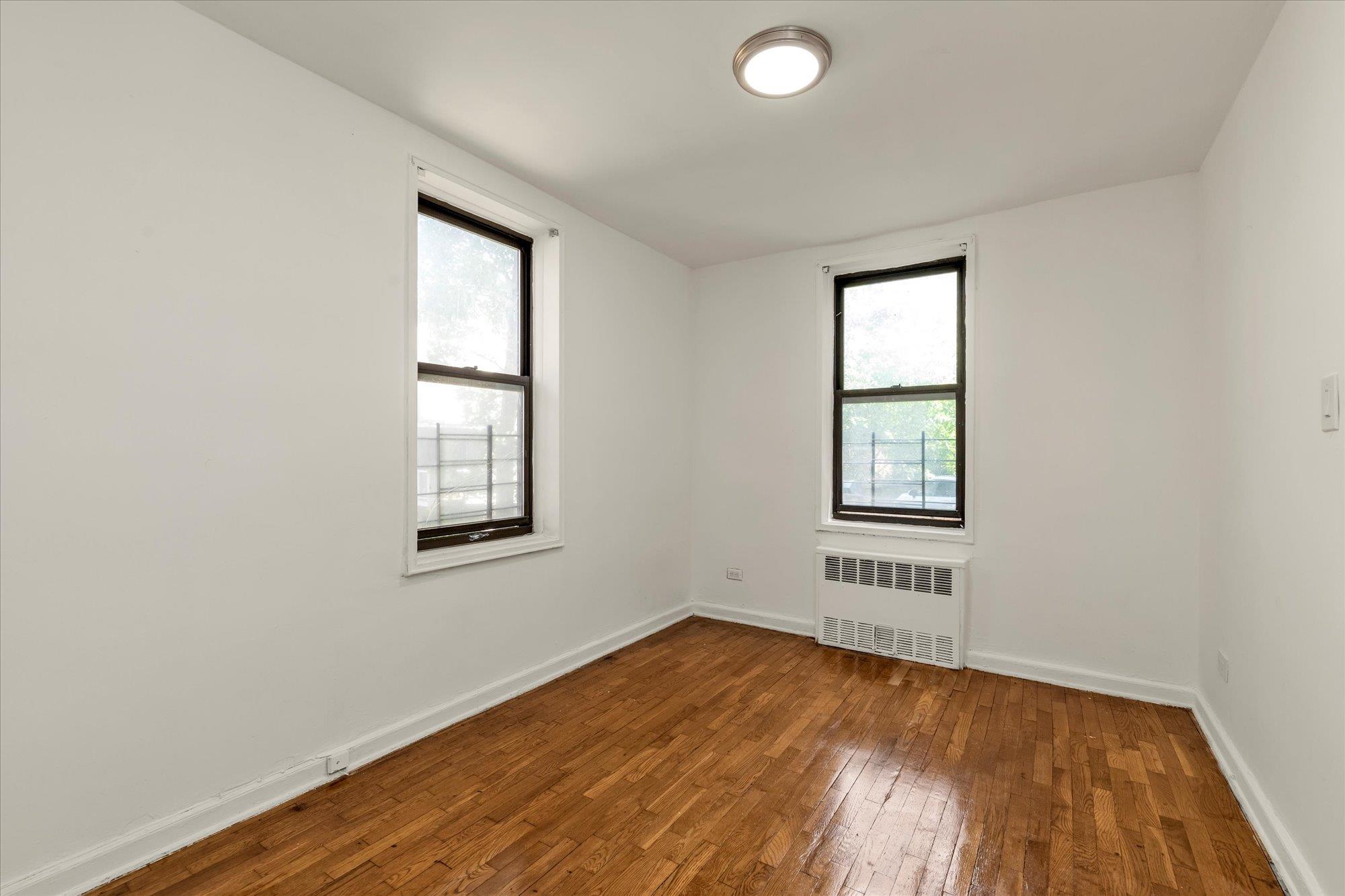 141-05 Pershing Crescent, Unit 117 photo 12