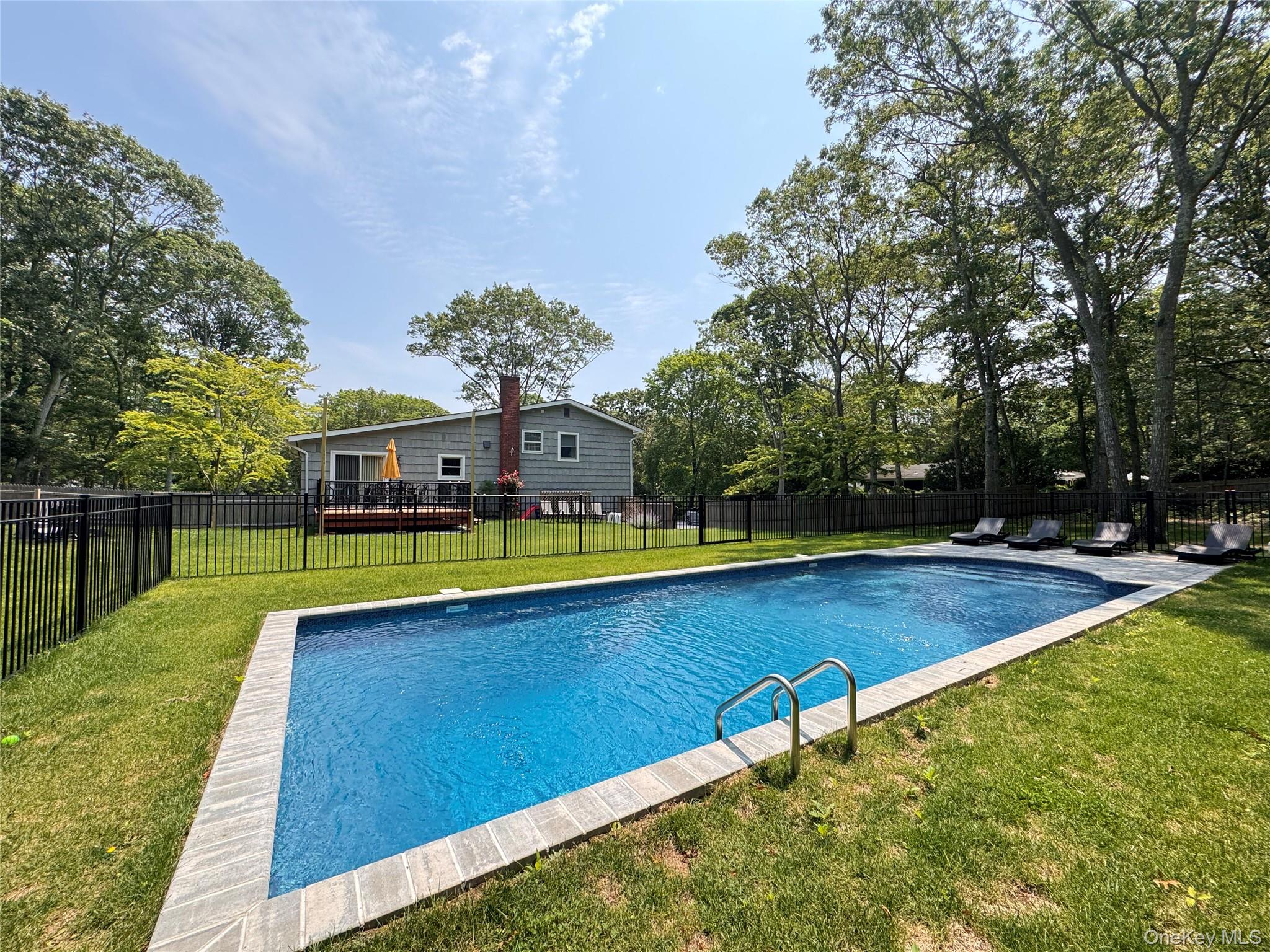 3 Debbie Trail – For Rent photo 2