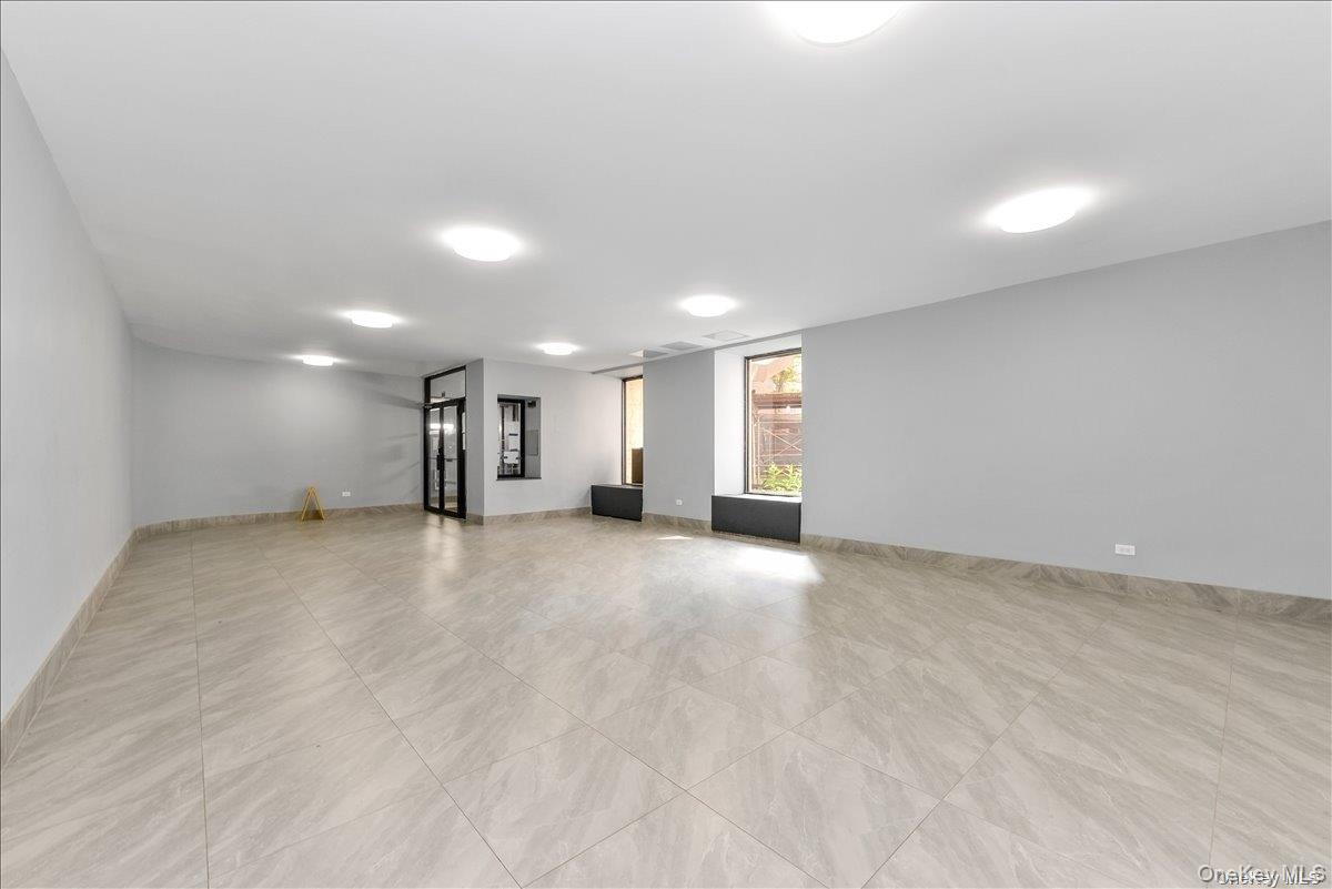 1165 E 54th Street, Unit 3K photo 20