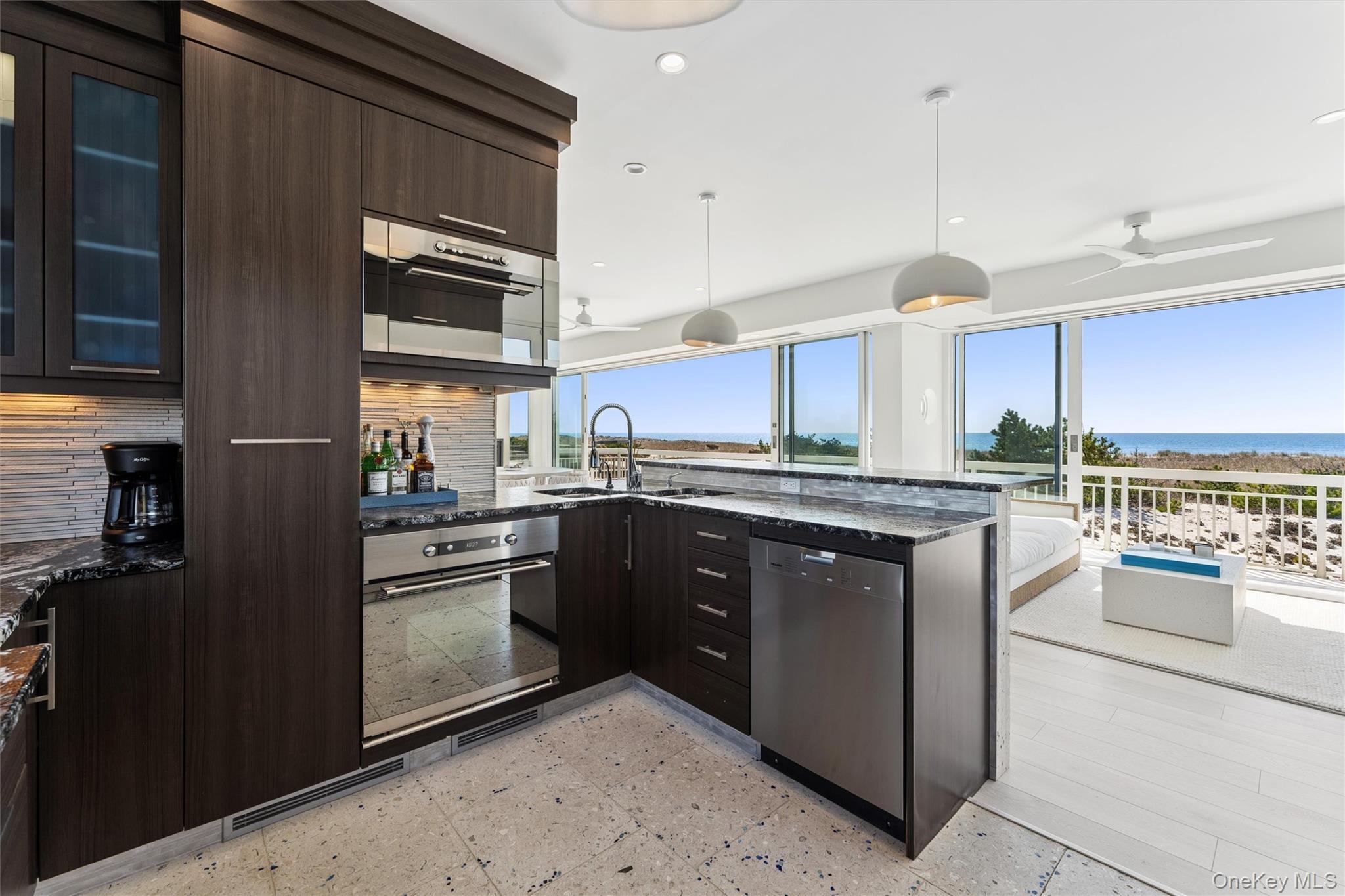 413B Dune Road – For Rent photo 9