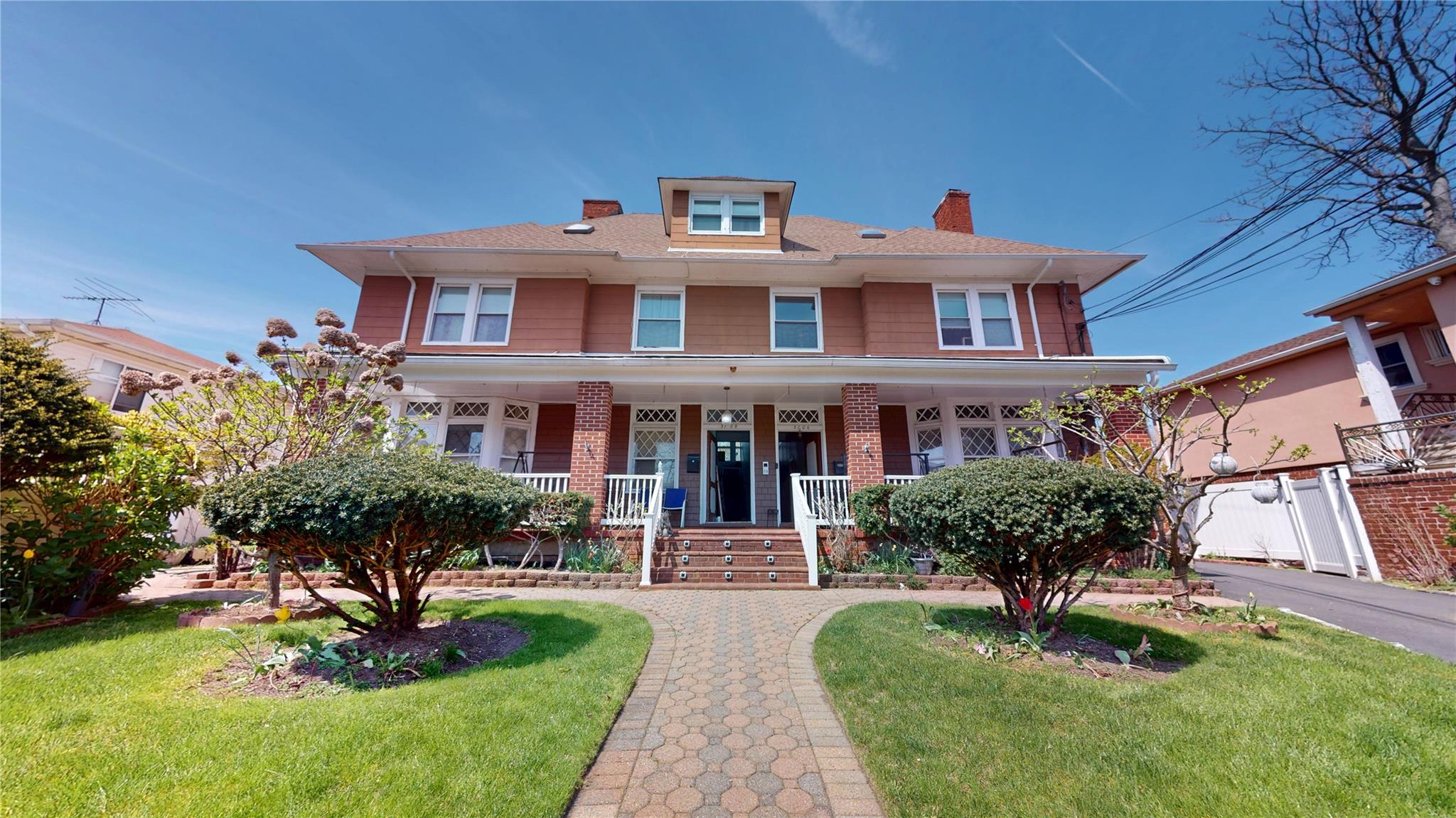 3106 Healy Avenue – For Sale