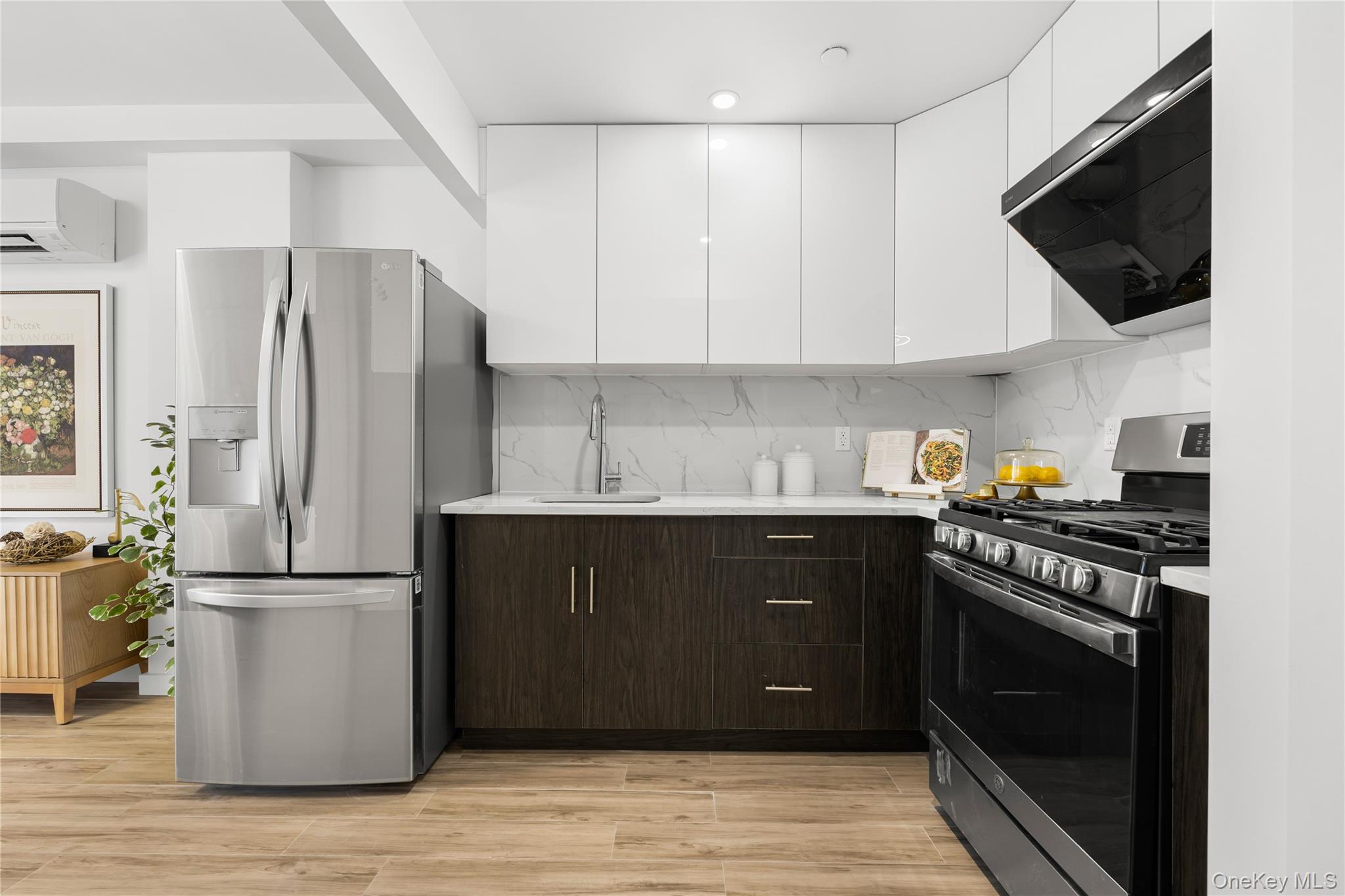 70-65 Queens Boulevard, Unit 3M photo 7