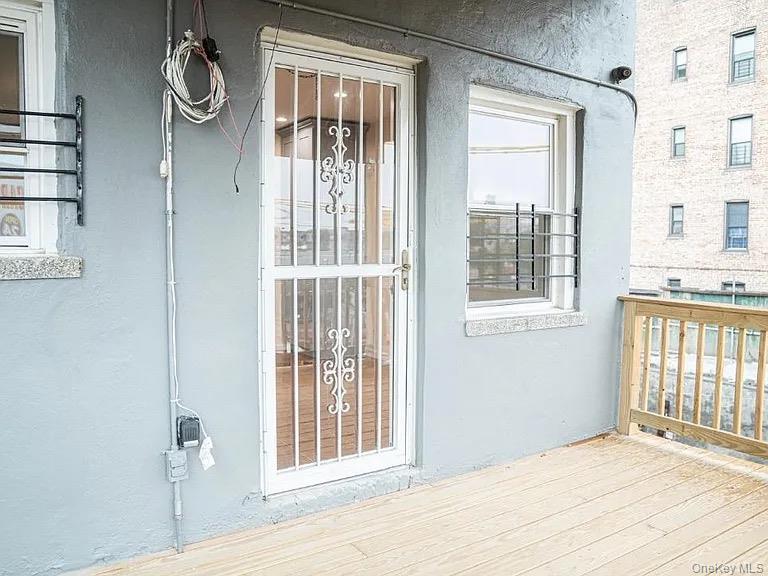 2723 Colden Avenue – For Sale photo 17