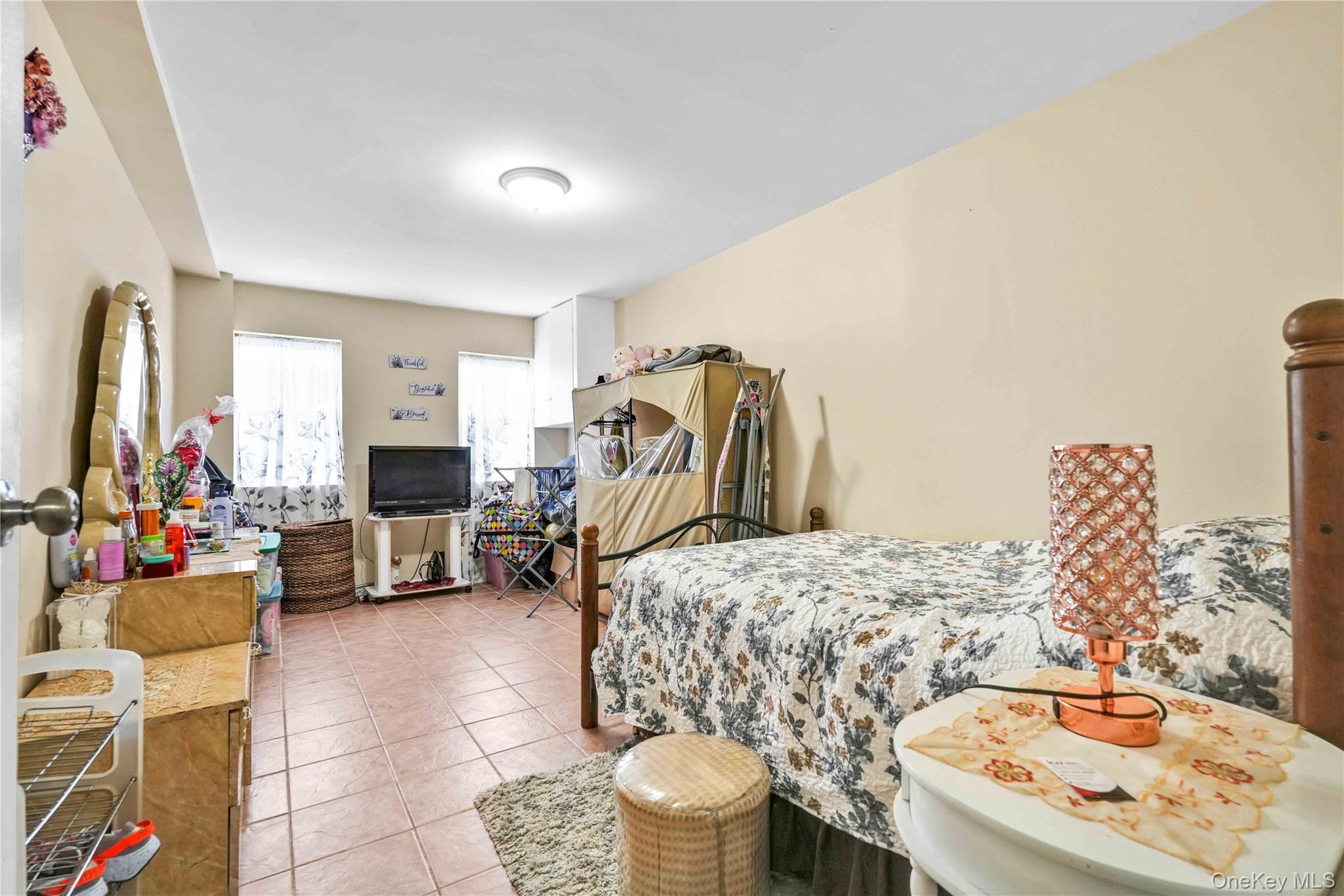 2723 Colden Avenue – For Sale photo 19