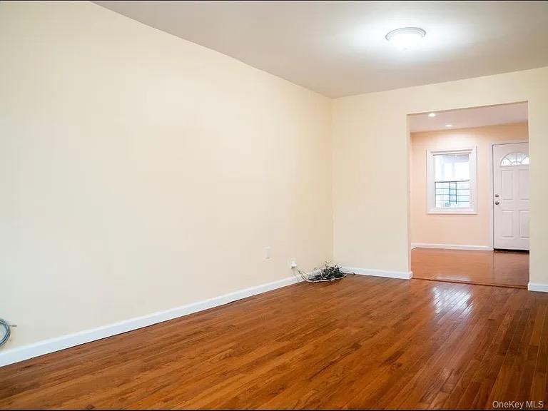 2723 Colden Avenue – For Sale photo 14