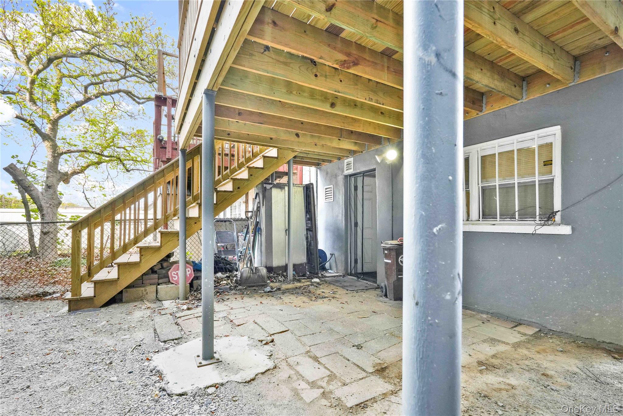 2723 Colden Avenue – For Sale photo 26