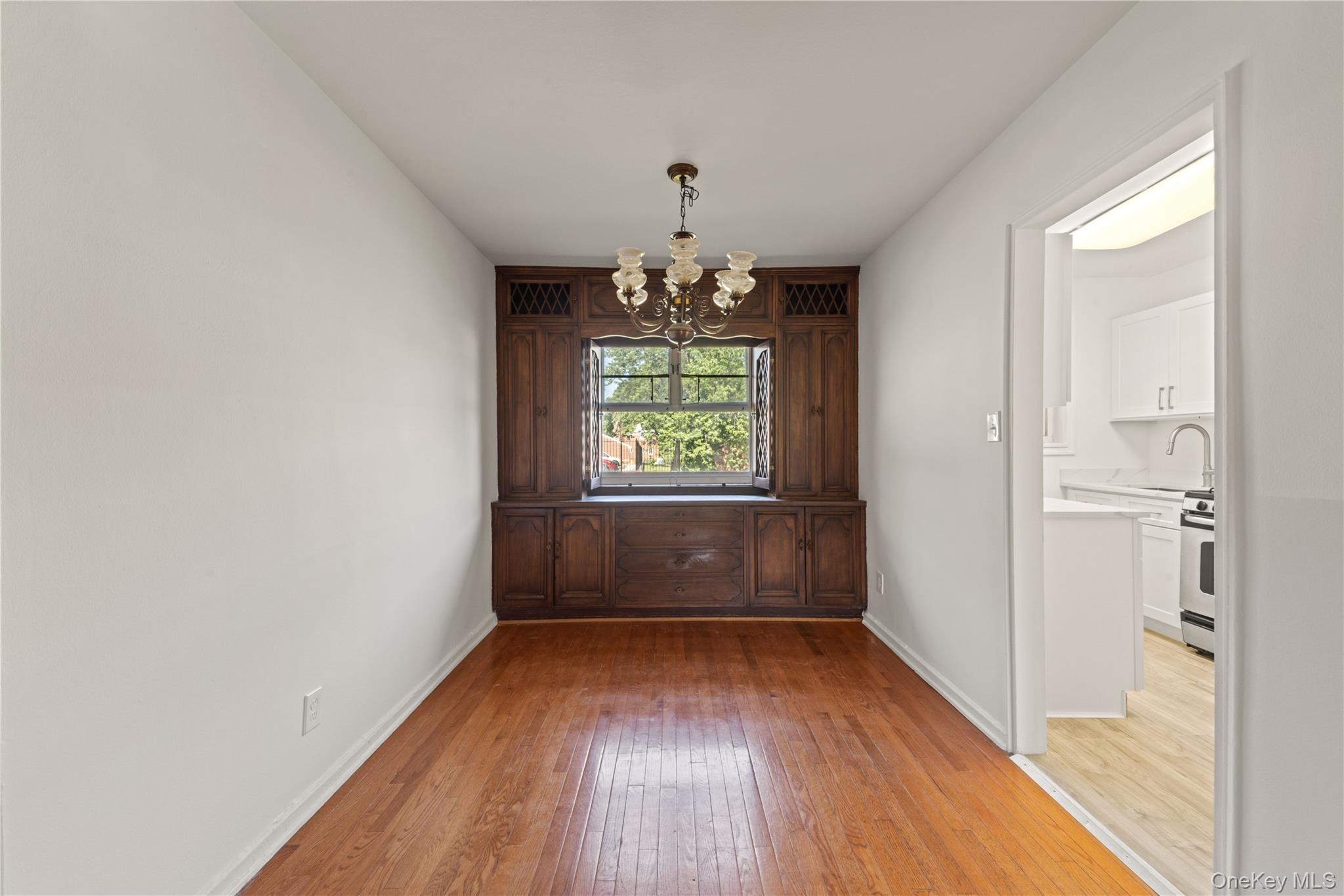 224-17 Manor Road, Unit #1 photo 5