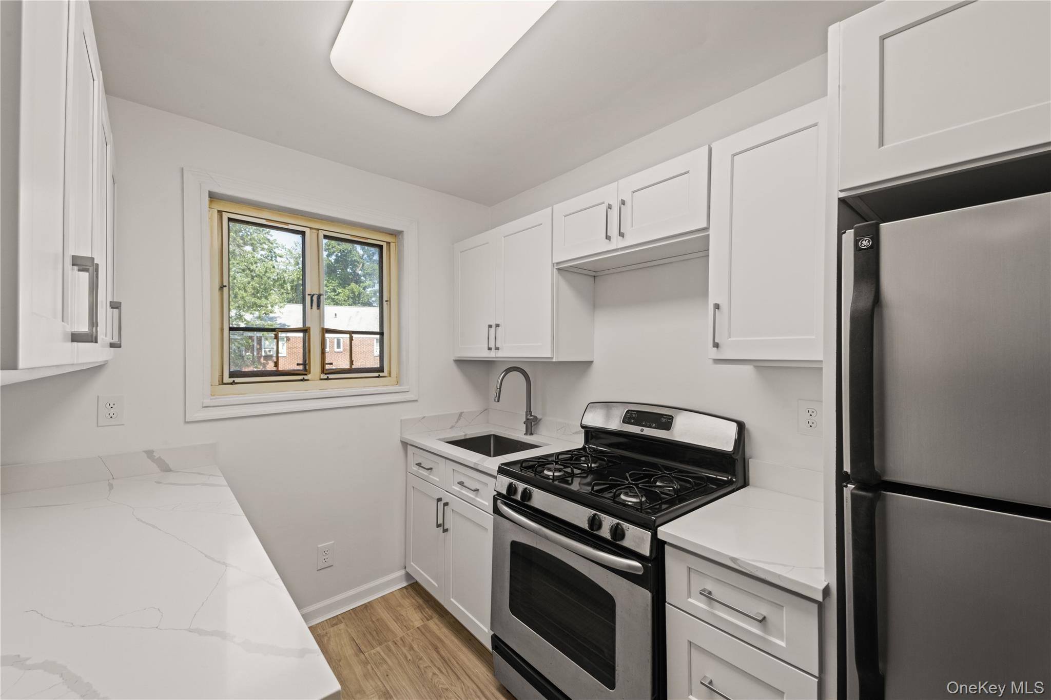224-17 Manor Road, Unit #1 photo 12