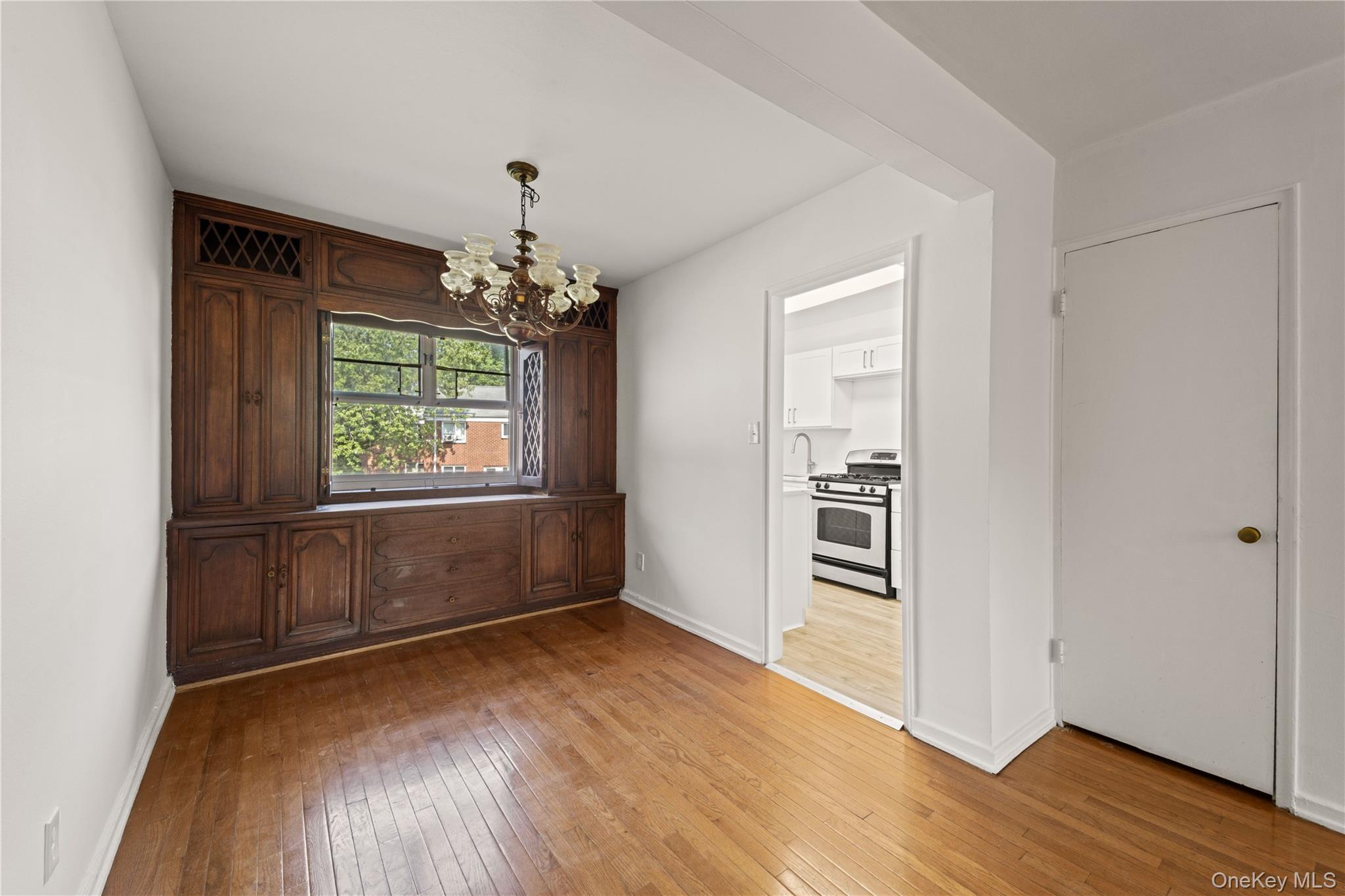 224-17 Manor Road, Unit #1 photo 4