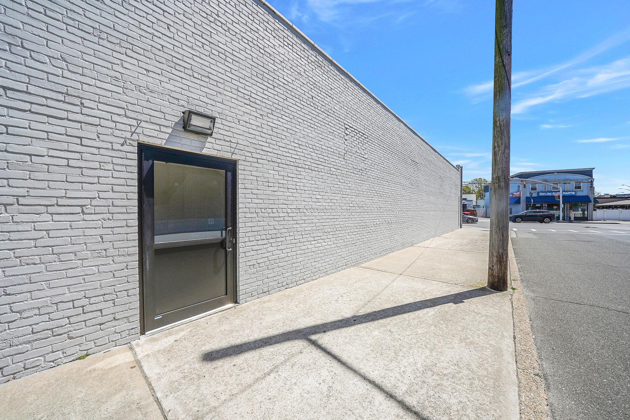 2816 Long Beach Road – For Rent photo 3