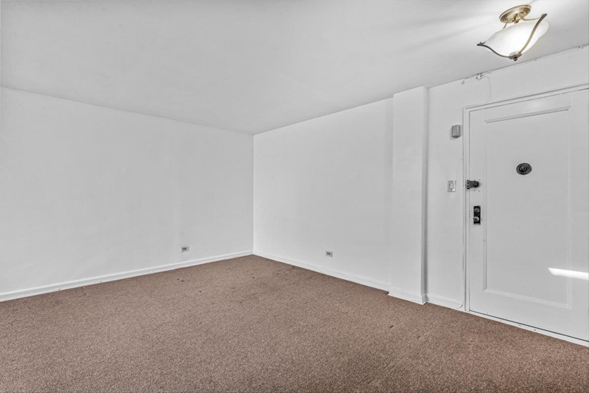 67-30 Clyde Street, Unit 7S photo 4