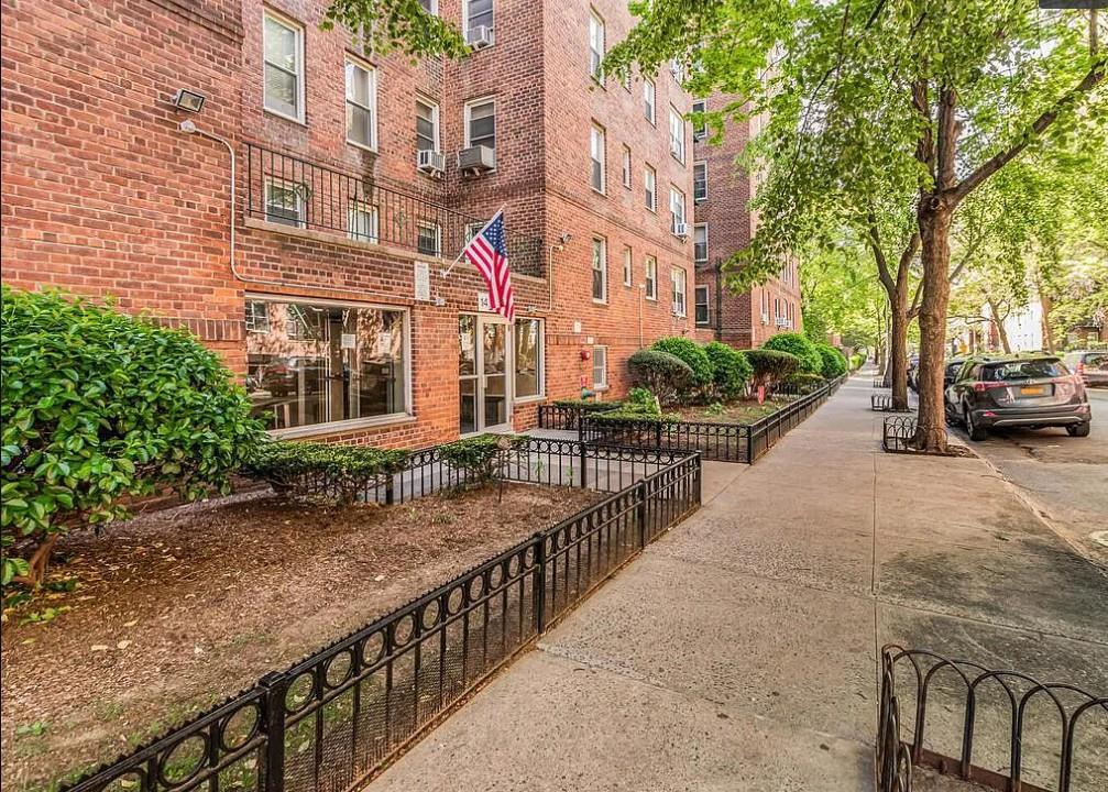 1475 Thieriot Avenue, Unit 4J