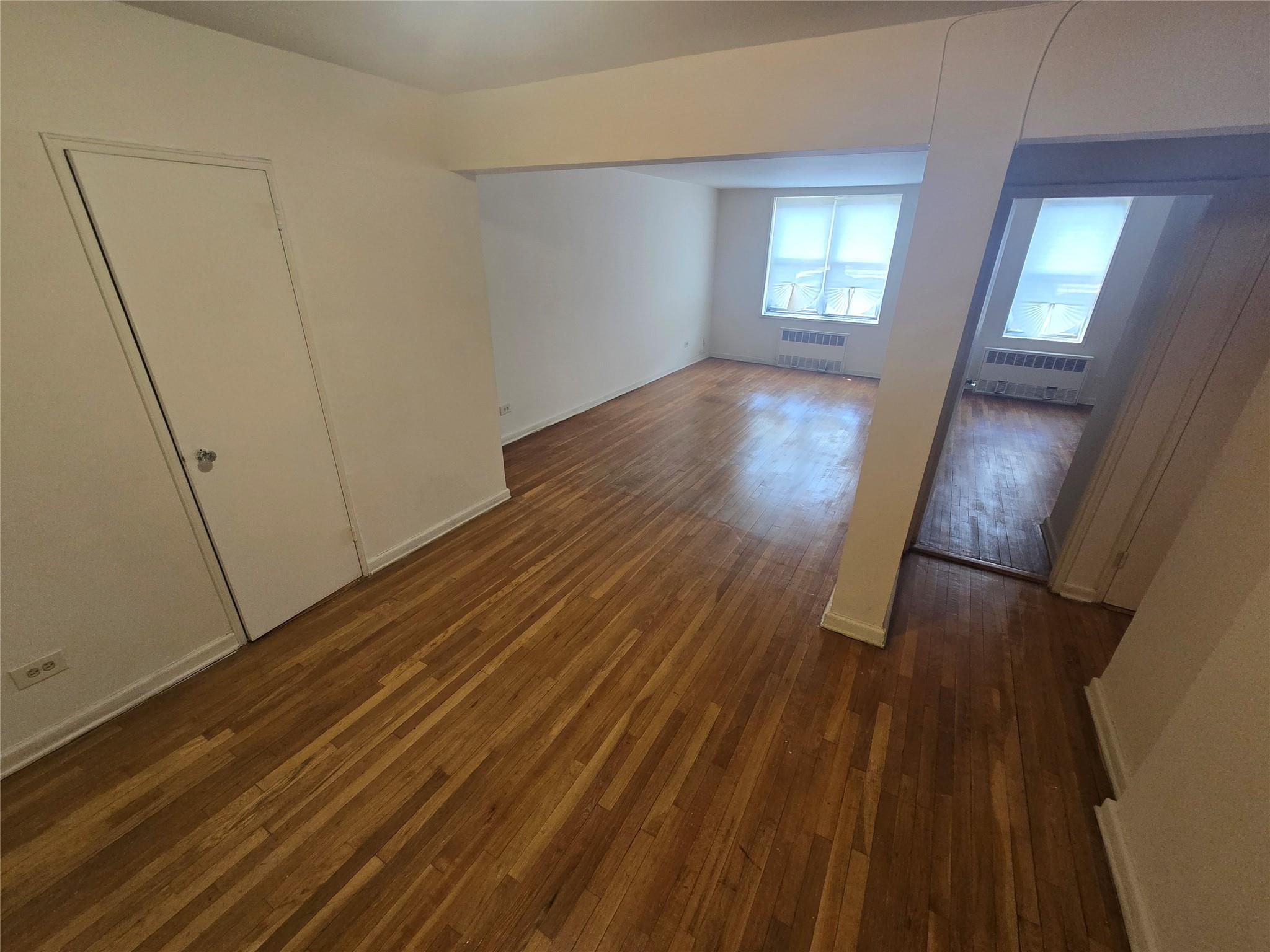 1475 Thieriot Avenue, Unit 4J photo 2