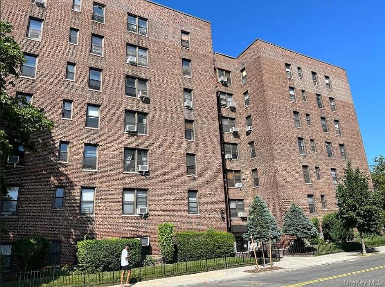 84-23 Manton Street, Unit 4A