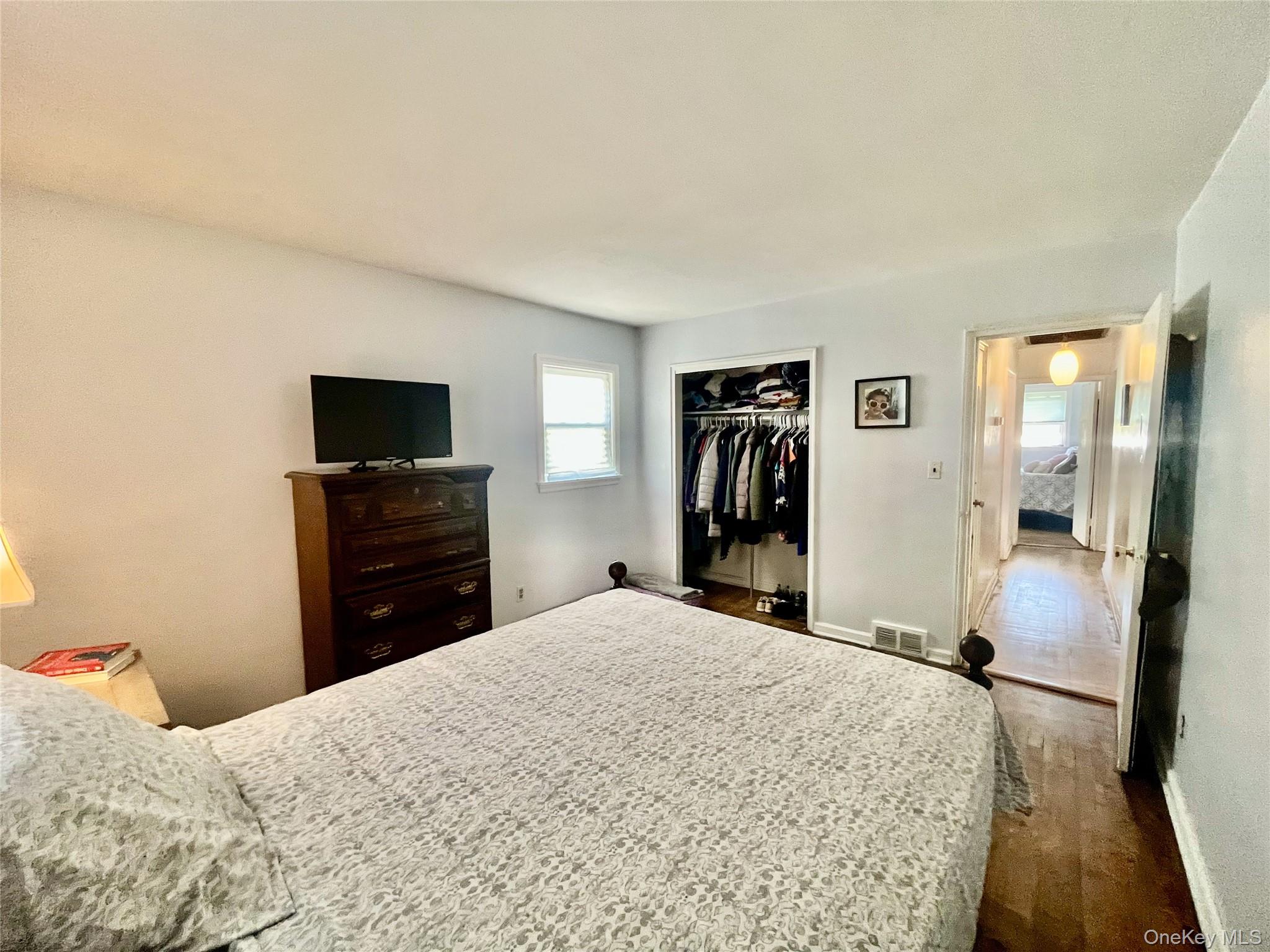 2130 Hermany Avenue – For Sale photo 8