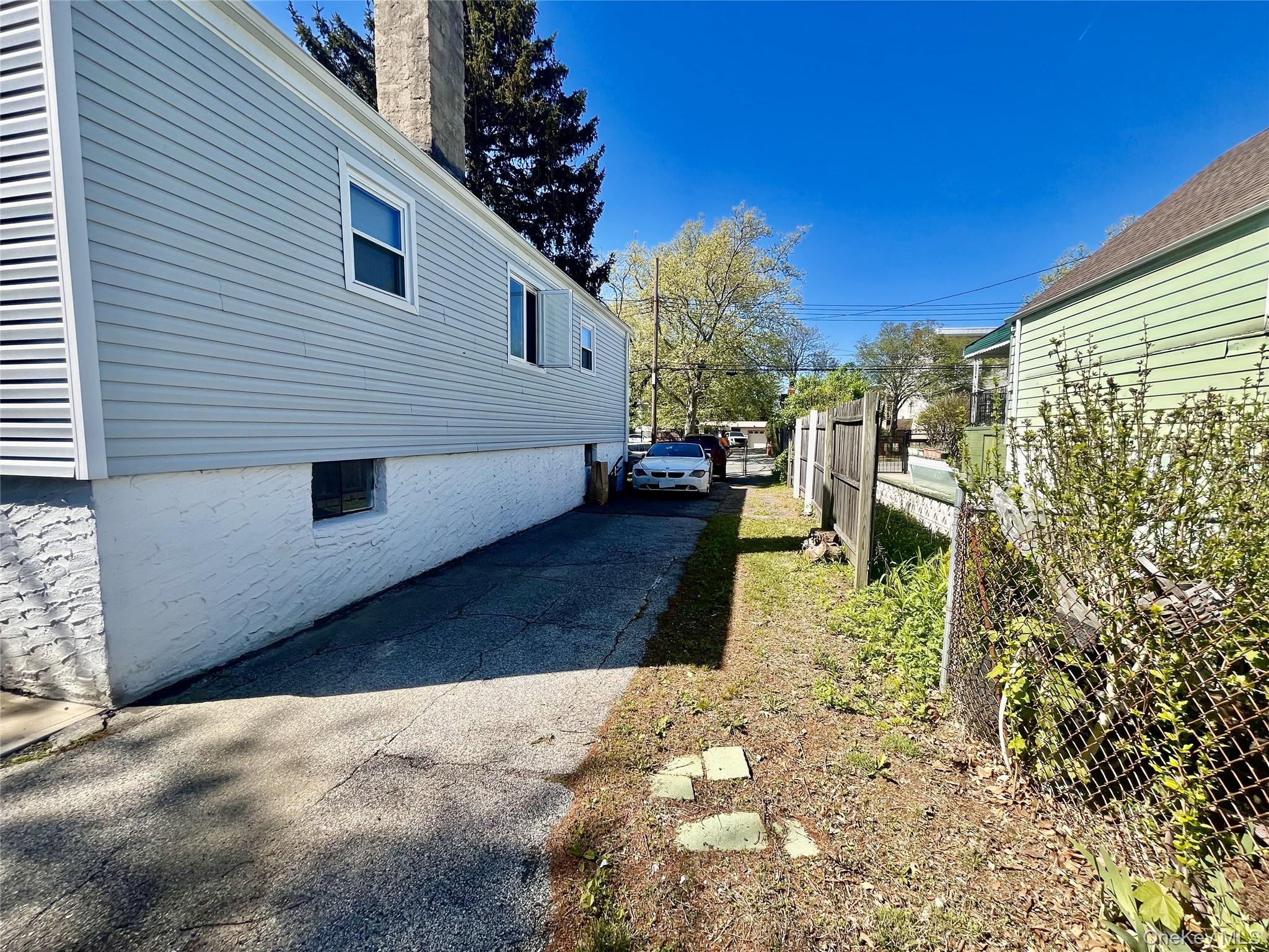 2130 Hermany Avenue – For Sale photo 4