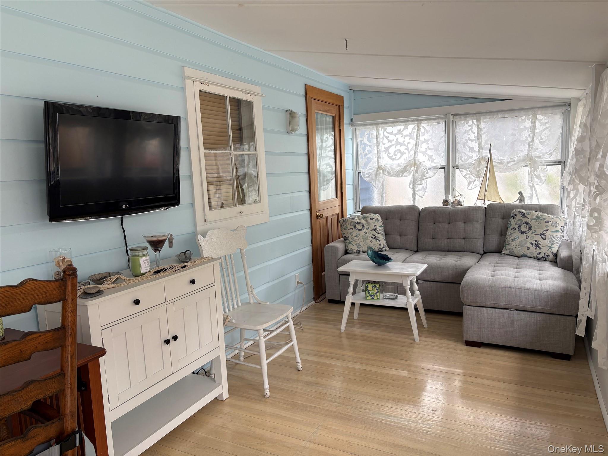 177 Wilmot – For Rent photo 5