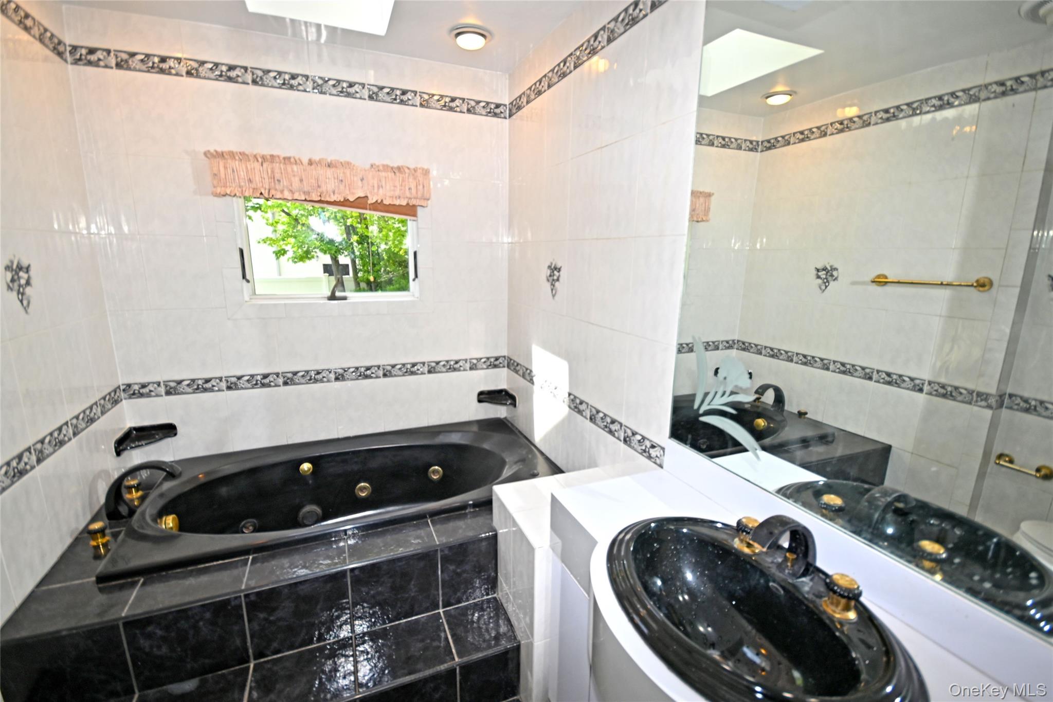 2198 Willow Street – For Sale photo 23