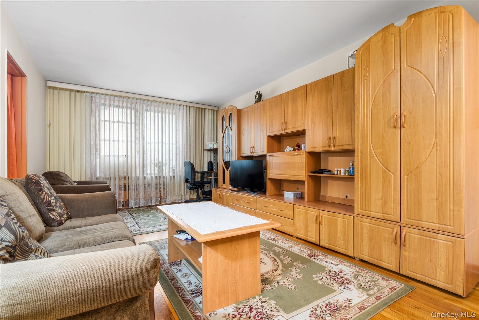 83-75 Woodhaven Boulevard, Unit 1E photo 2