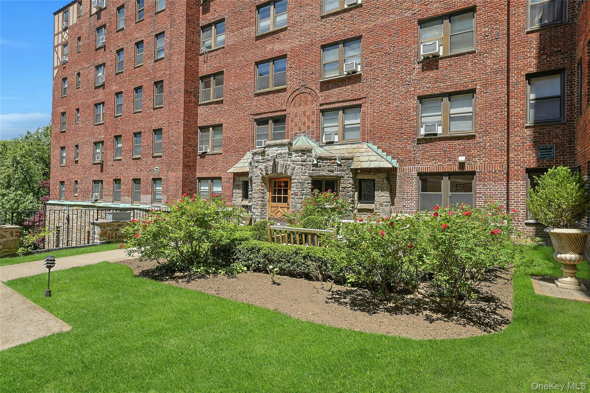 68 E Hartsdale Avenue, Unit 4J photo 25