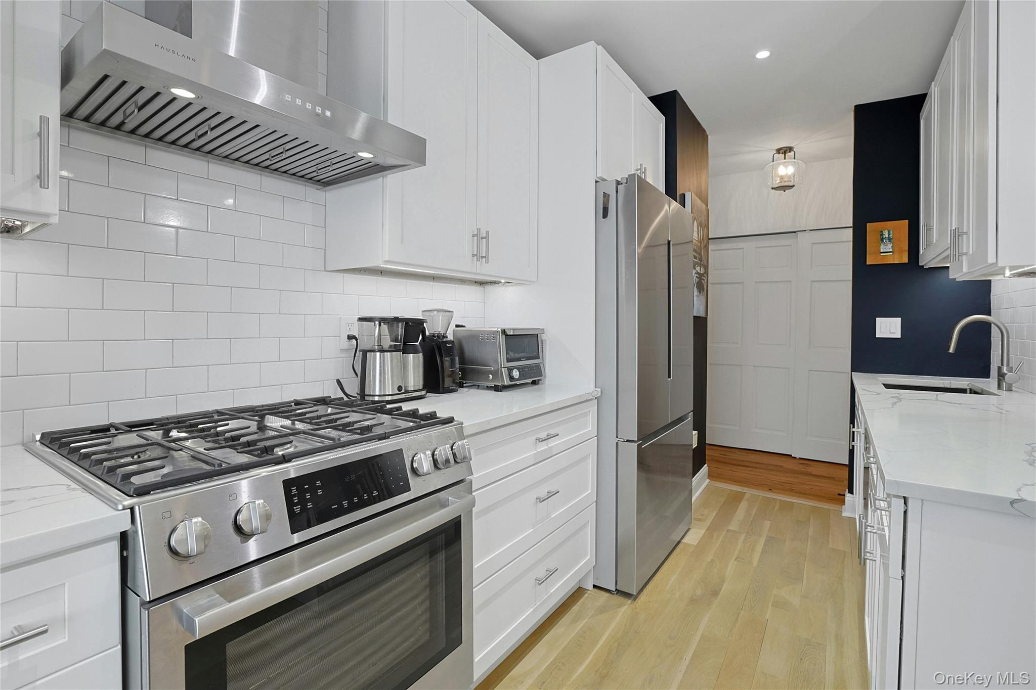 68 E Hartsdale Avenue, Unit 4J photo 2