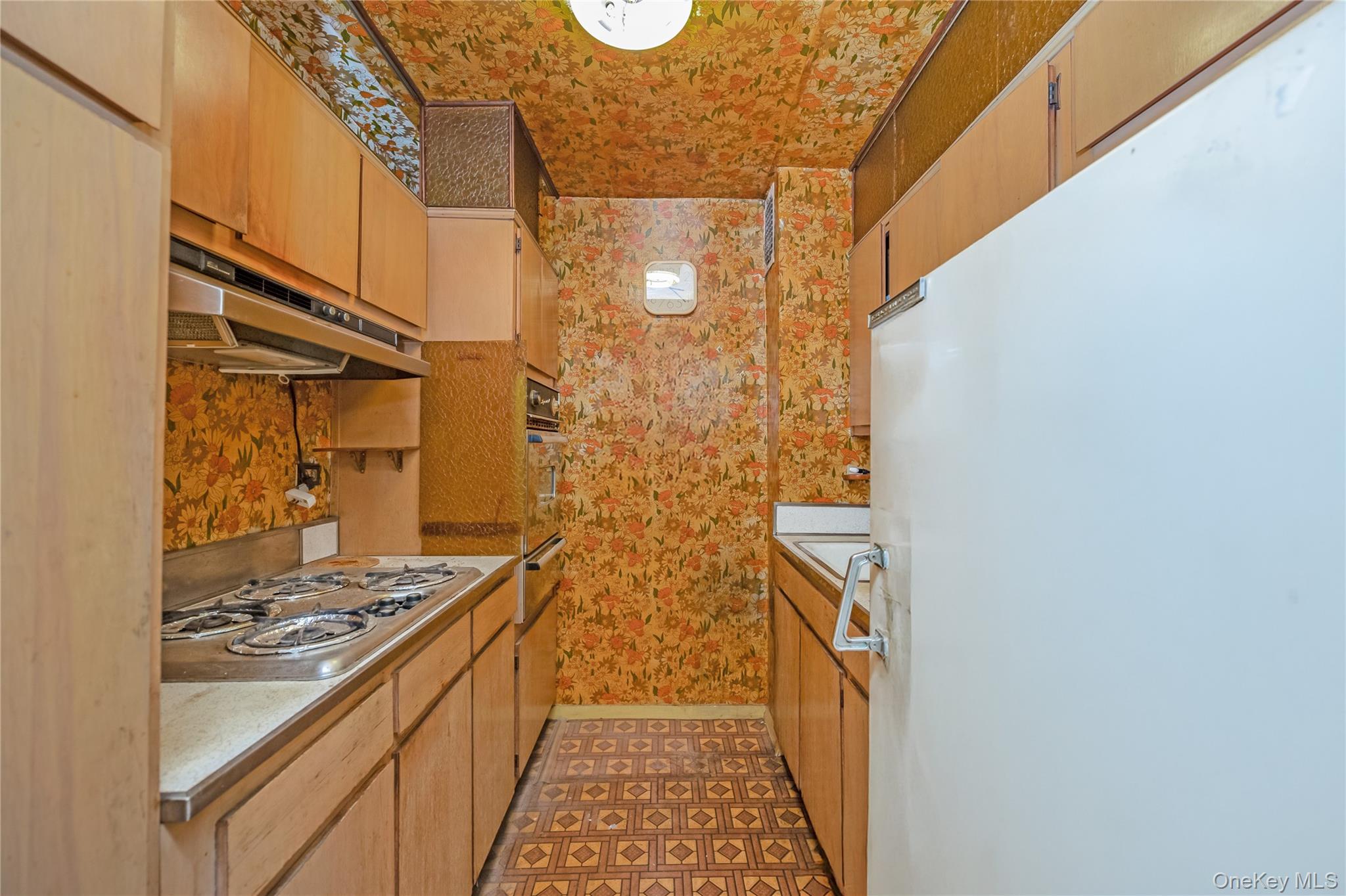 92-31 57th Avenue, Unit 4M photo 15