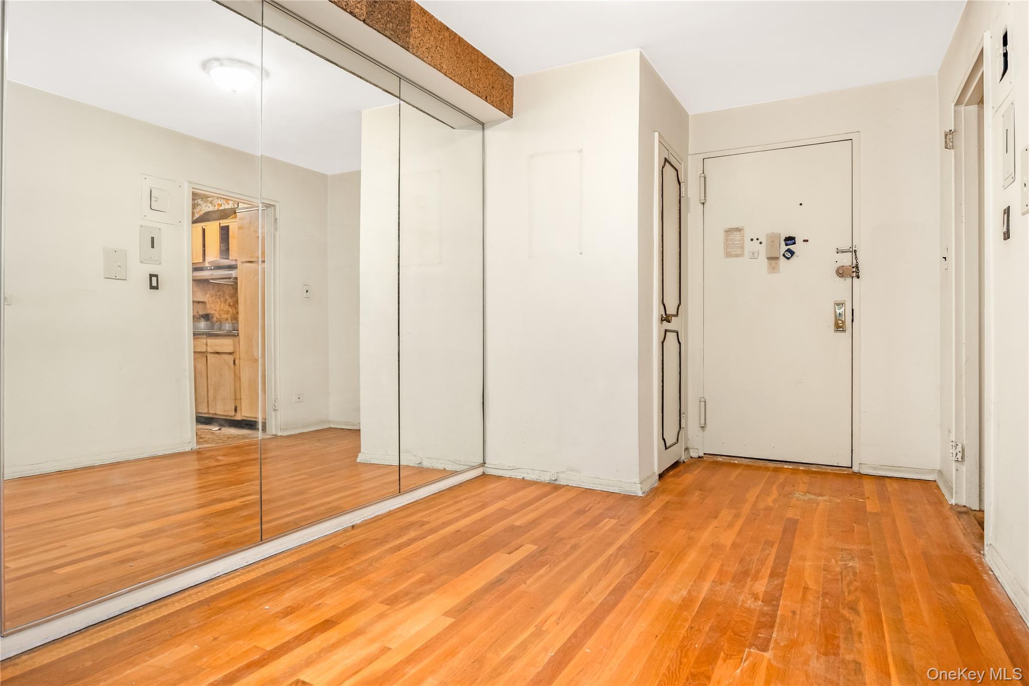 92-31 57th Avenue, Unit 4M photo 3