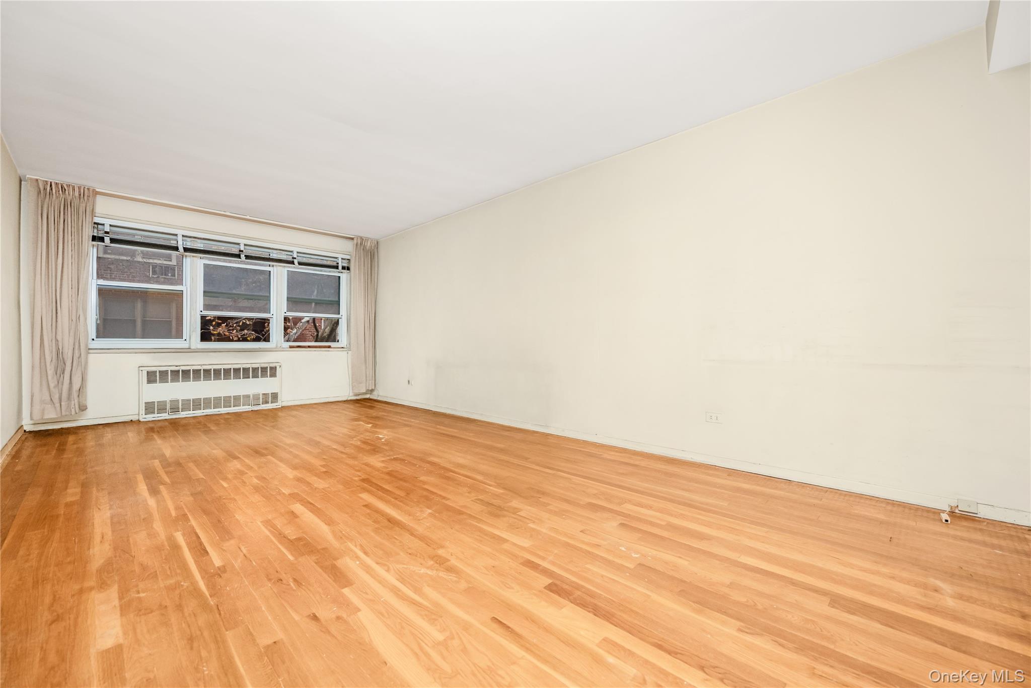 92-31 57th Avenue, Unit 4M photo 10