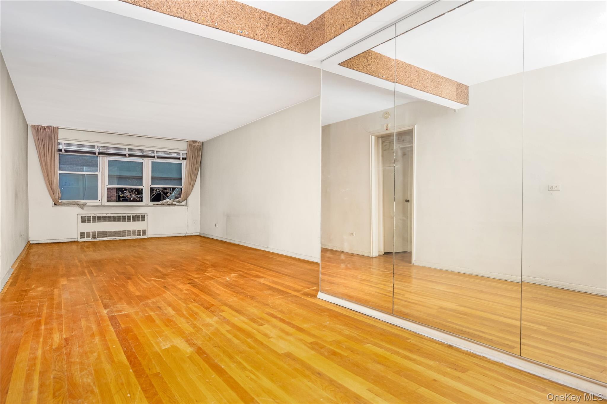 92-31 57th Avenue, Unit 4M photo 8