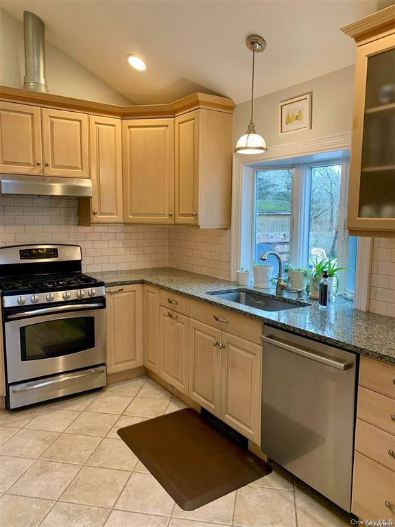 6 Lynn Court – For Rent photo 5