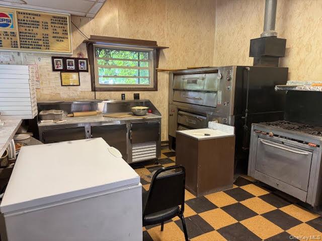 233 Main Street – For Sale photo 10