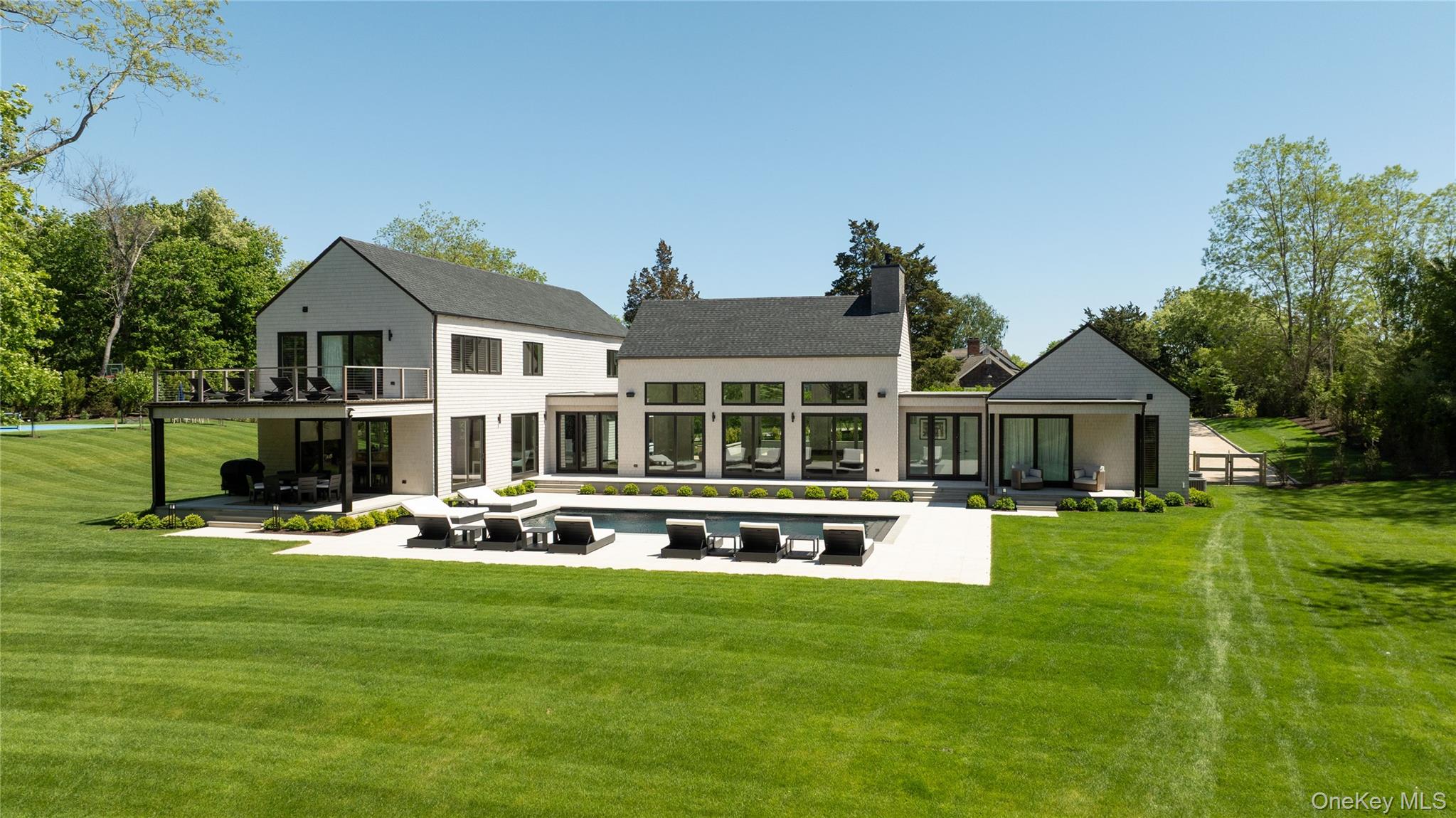 100 S Ferry Road – For Sale