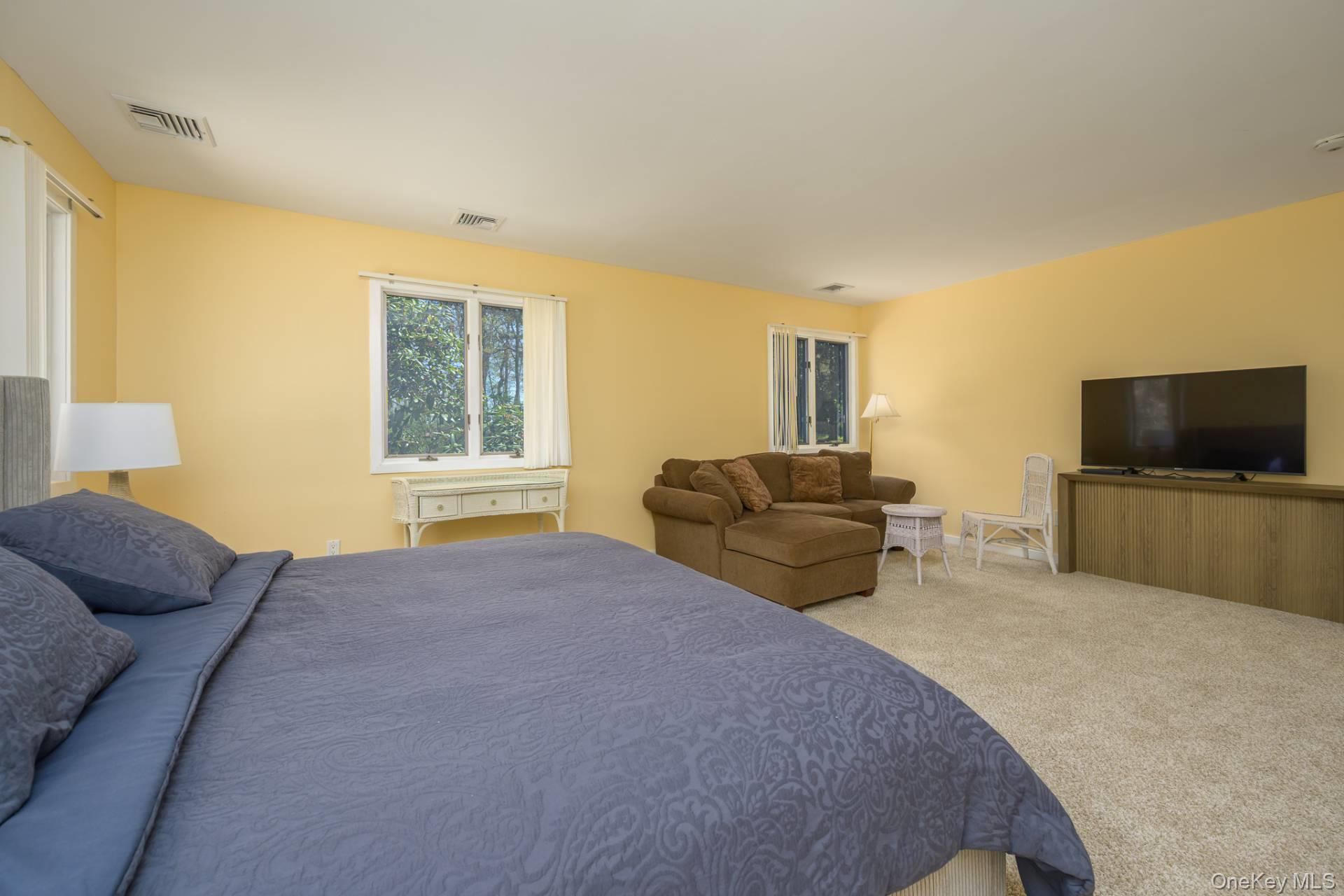 47 Spring Pond Lane – For Rent photo 15