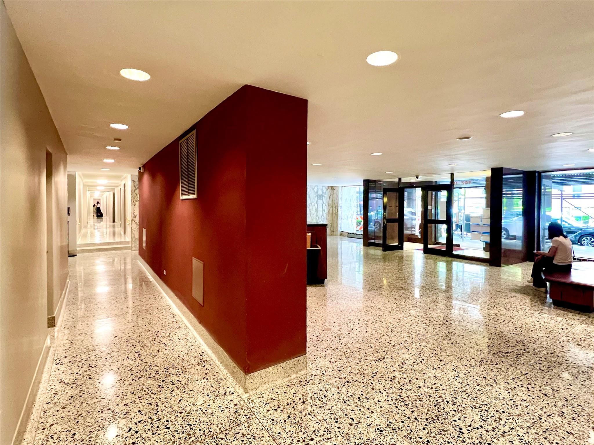 142-05 Roosevelt Avenue, Unit 301 photo 9