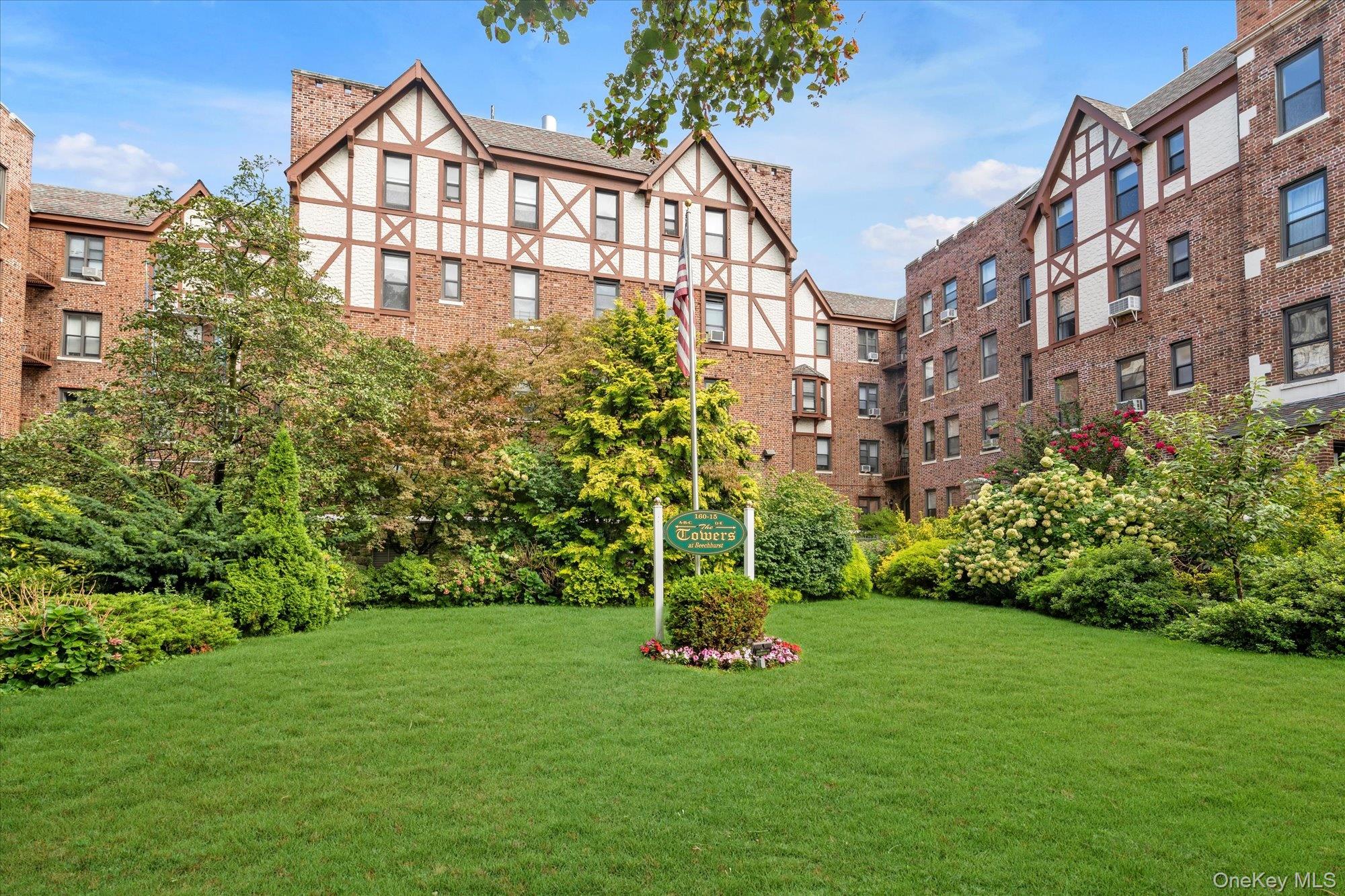 160-15 Powells  Cove Boulevard, Unit D203