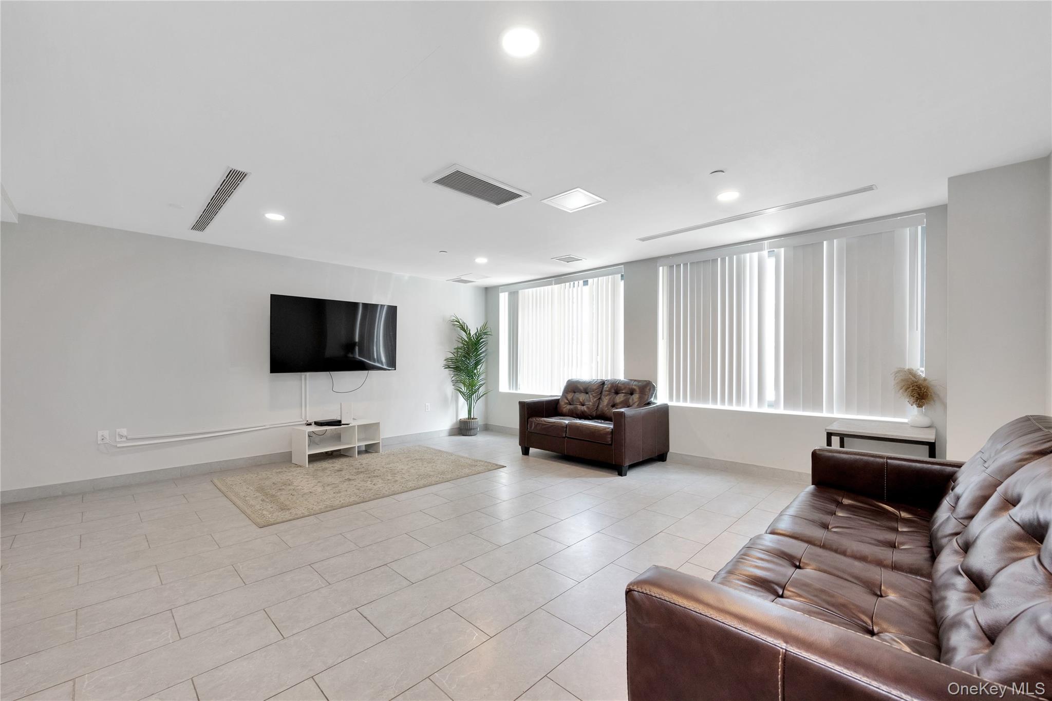 148-36 89th Avenue, Unit 3C photo 20