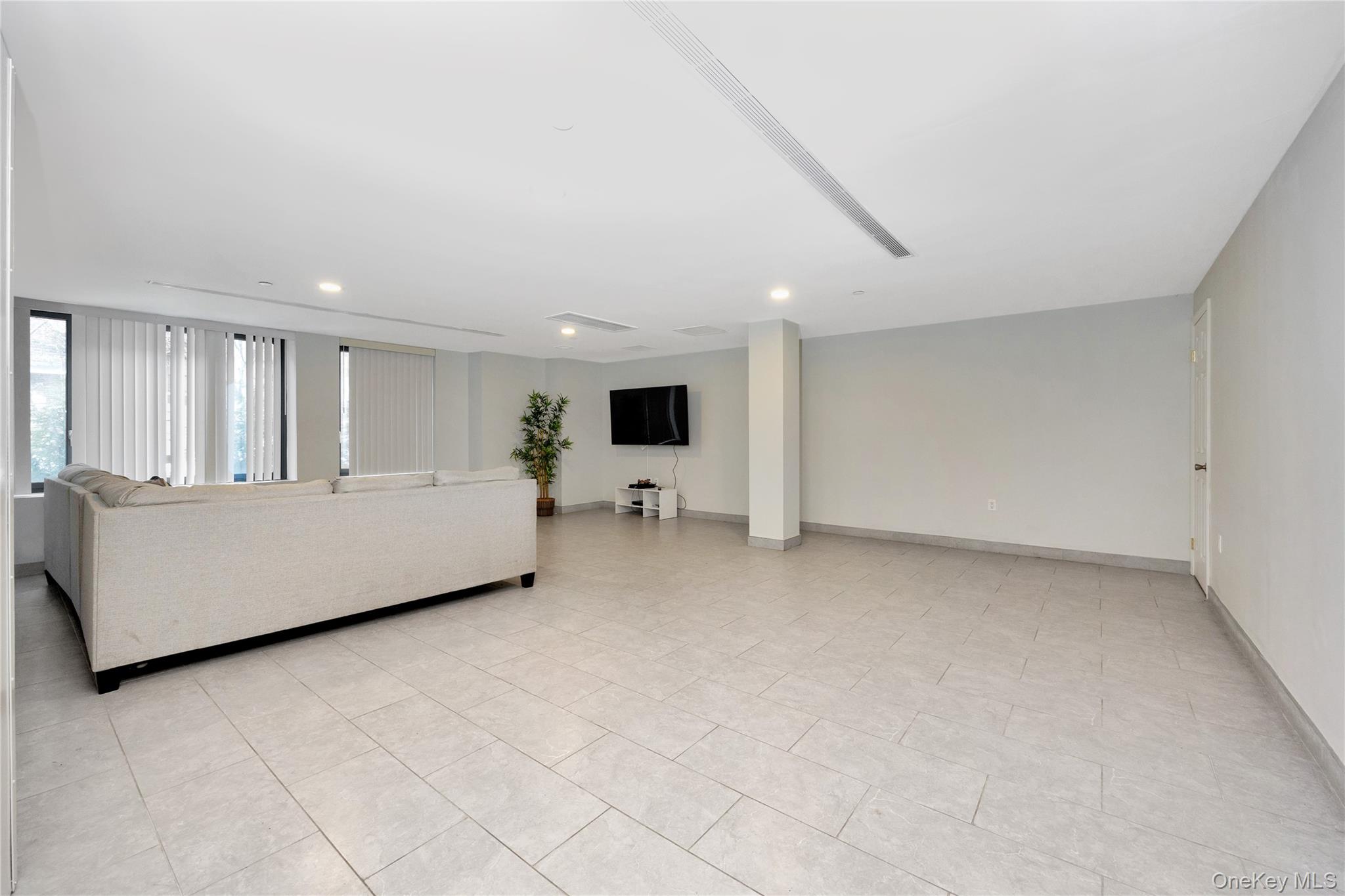 148-36 89th Avenue, Unit 3C photo 21
