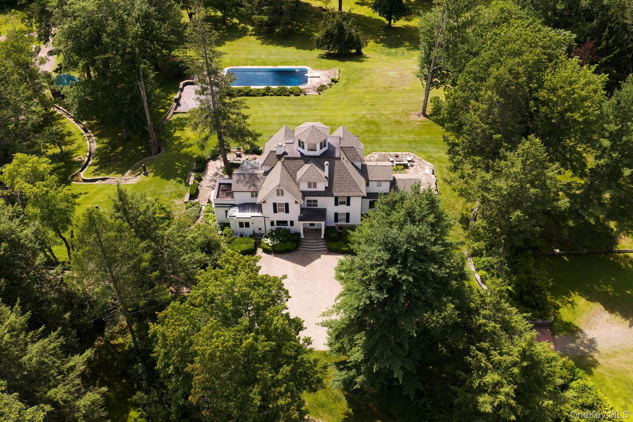 390 Erpf Road – For Sale photo 5