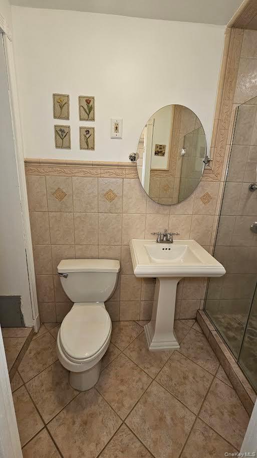 749 Kelly Street – For Rent photo 9