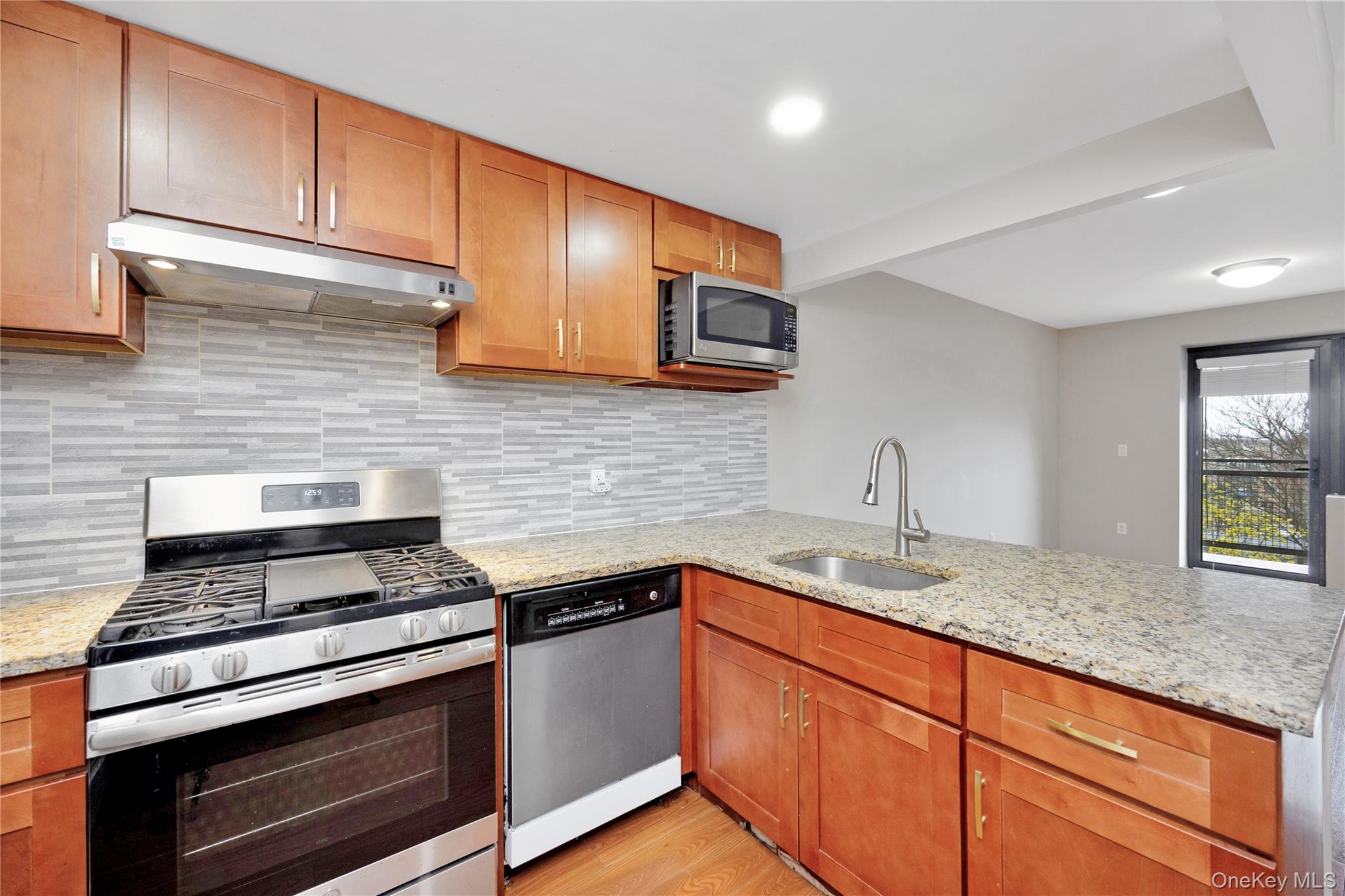 172-18 Jamaica Avenue, Unit 6C photo 10