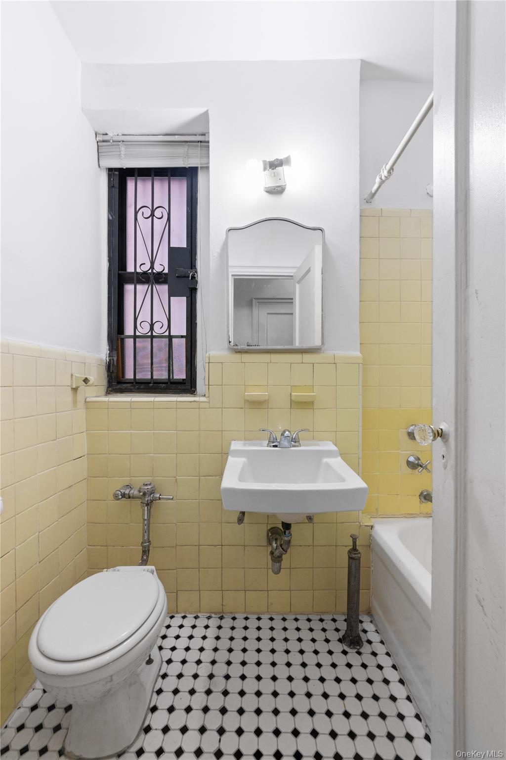 3000 Valentine Avenue, Unit 1D photo 8