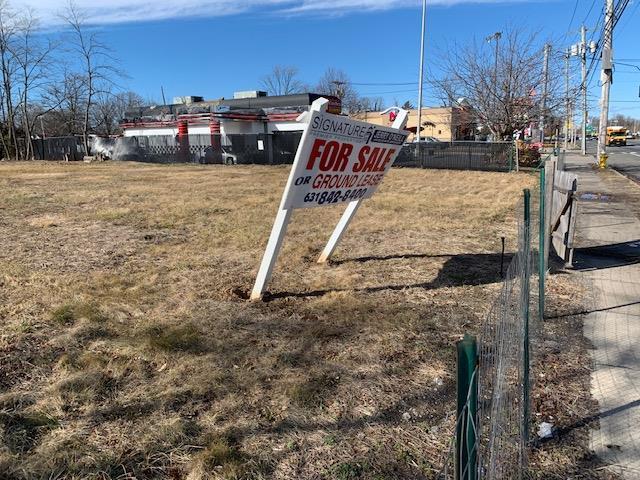 770 N Broadway – For Sale photo 3