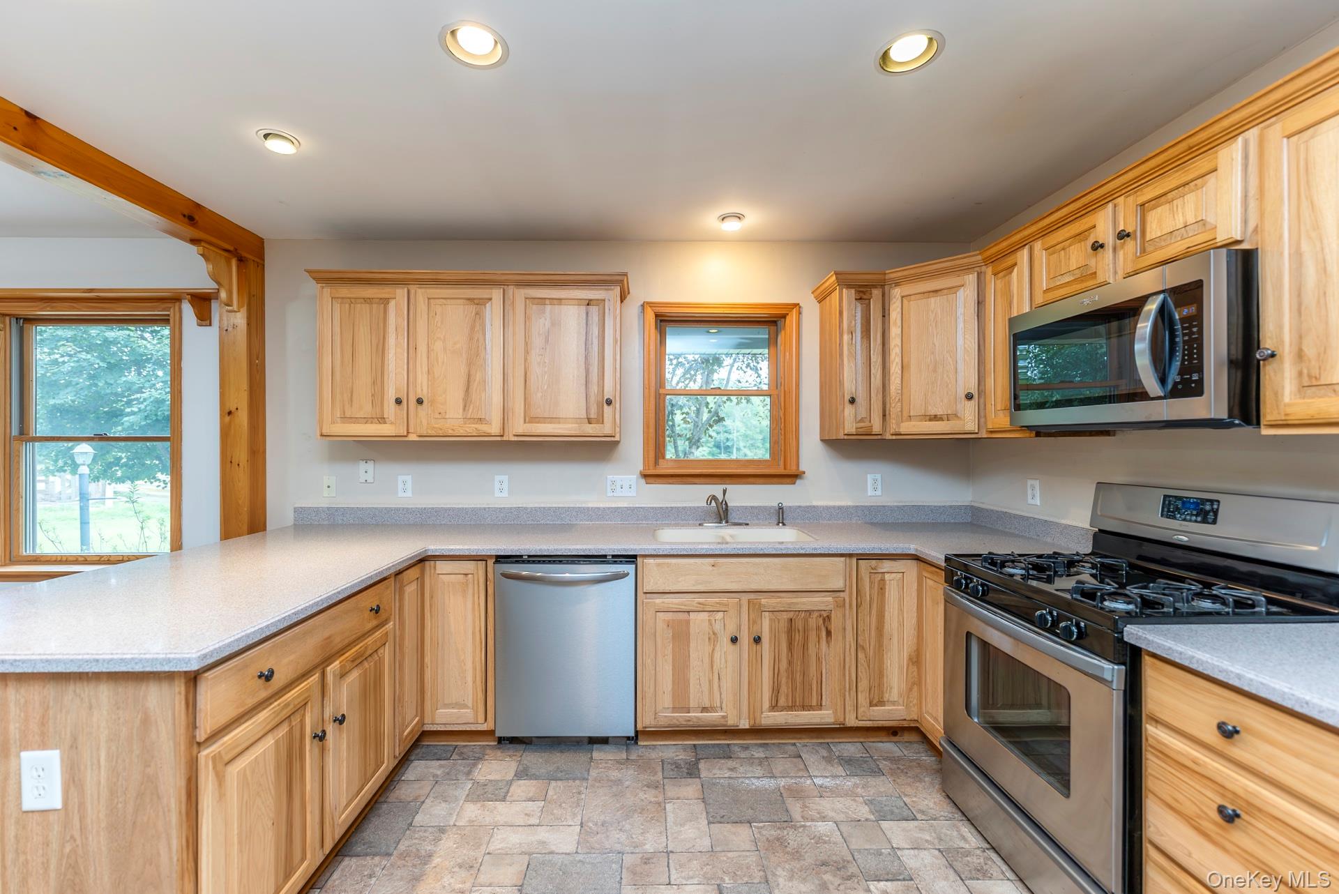 18 Jomar Lane – For Sale photo 13