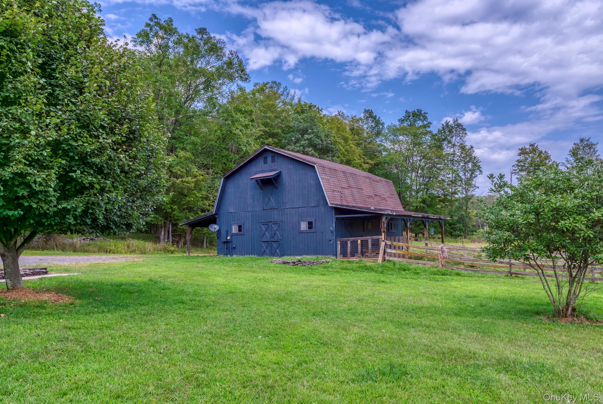 18 Jomar Lane – For Sale photo 27