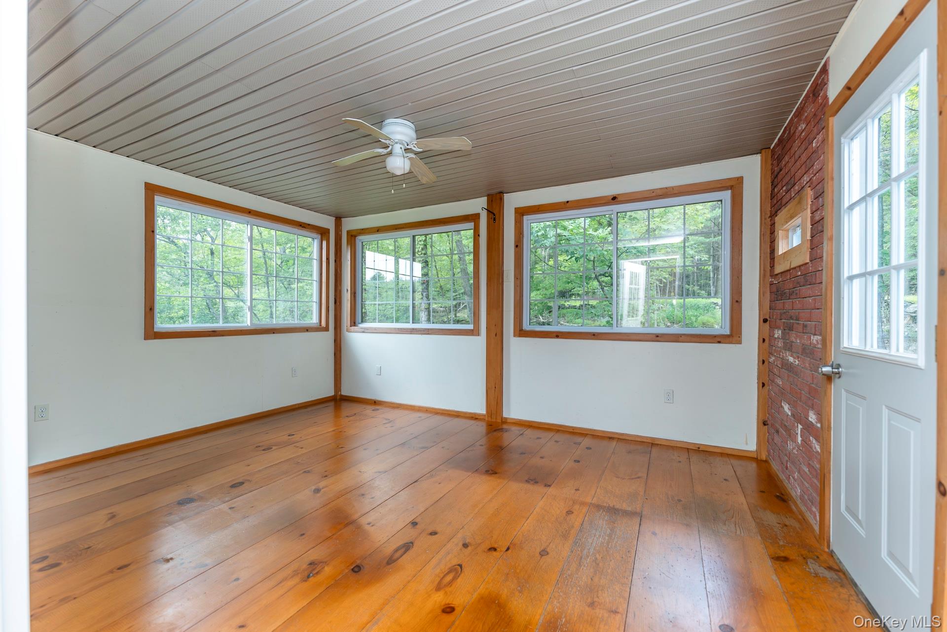 18 Jomar Lane – For Sale photo 9