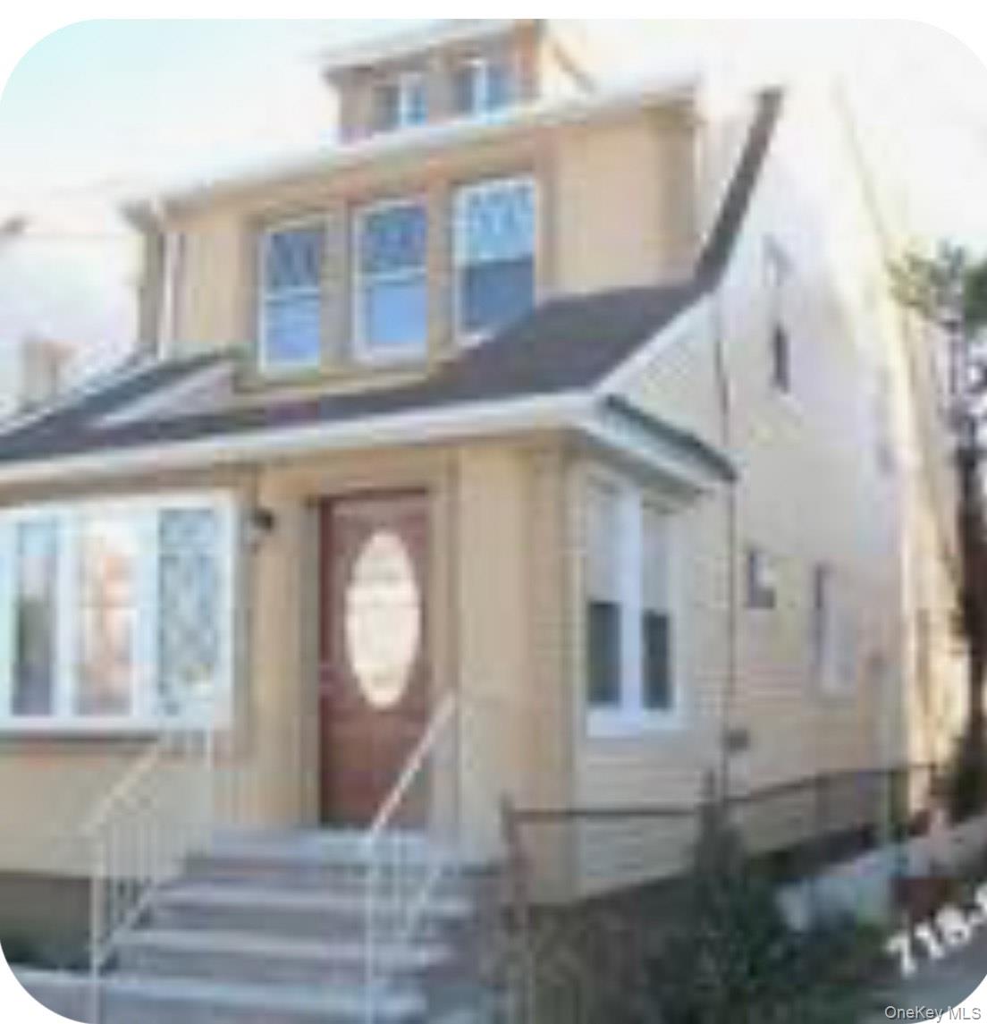 112-01 Witthoff Street – For Sale