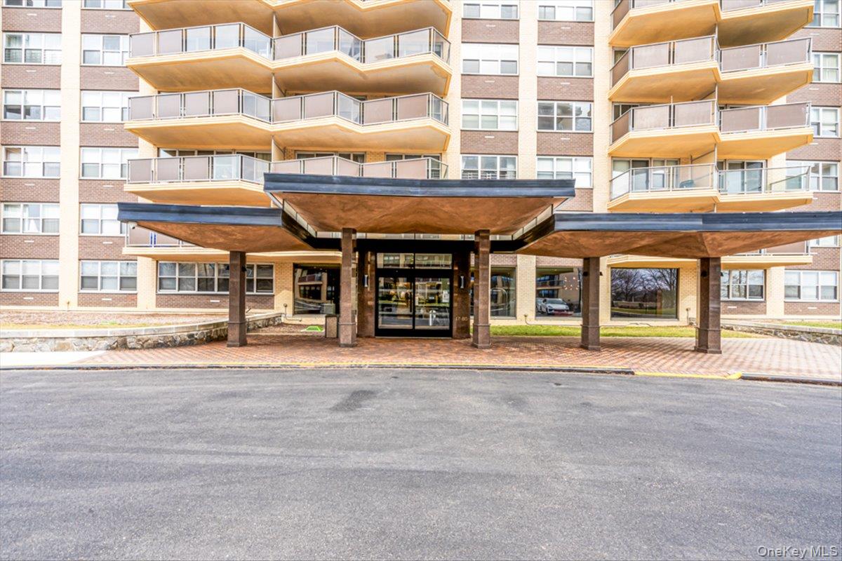 17-85 215th Street, Unit 4M photo 30